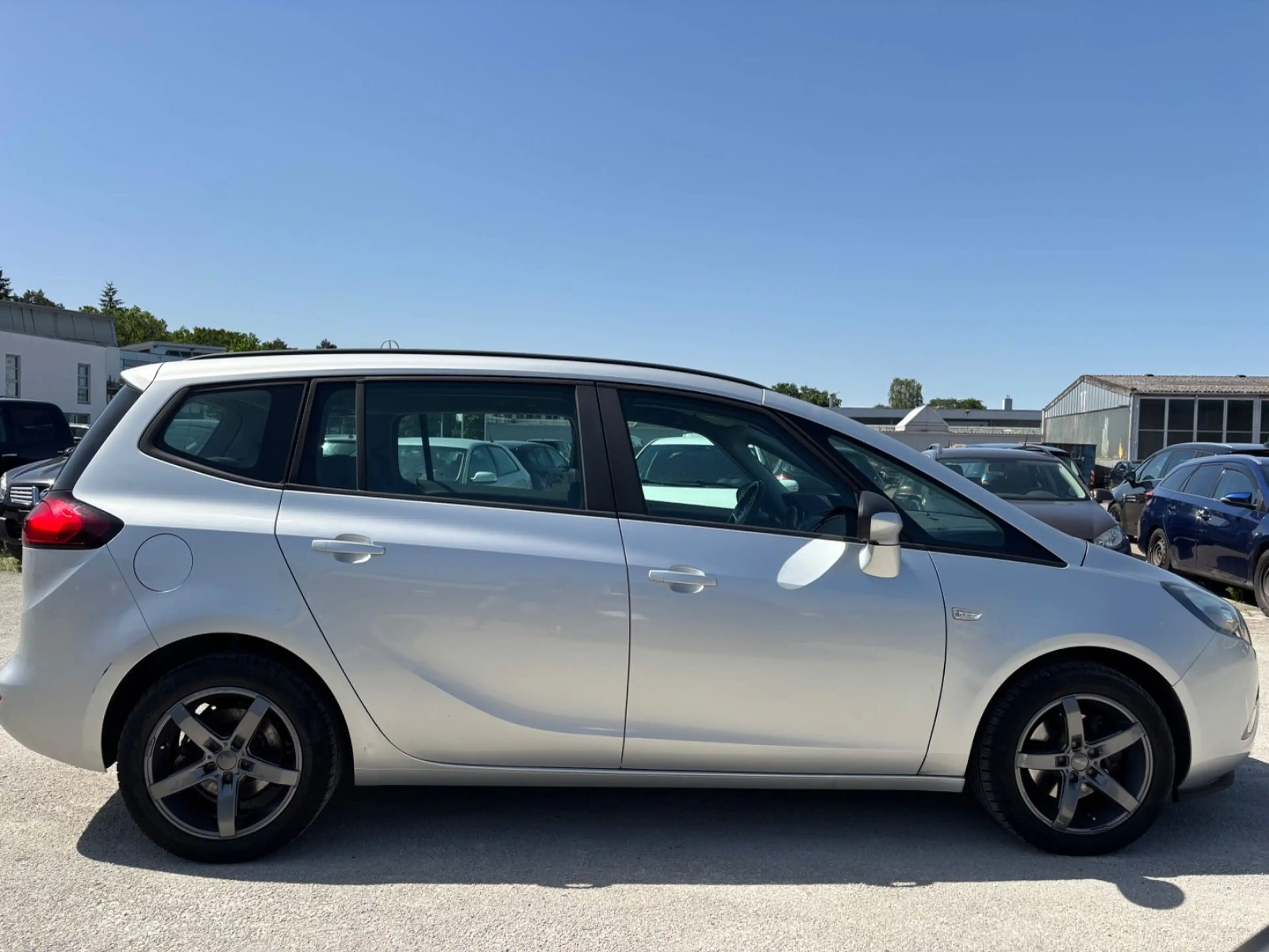 Opel Zafira C Tourer Edition — photo 5