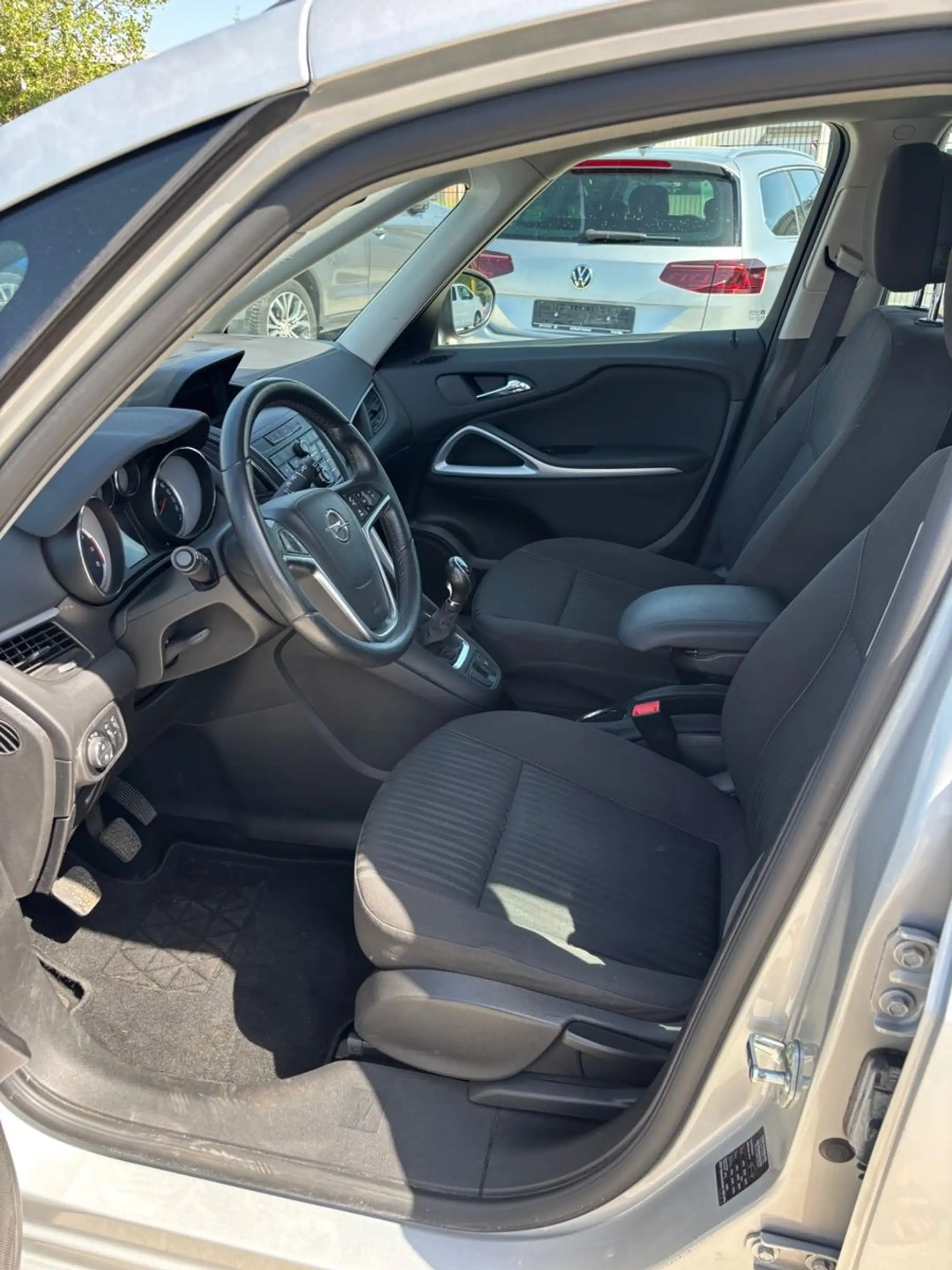 Opel Zafira C Tourer Edition — photo 9