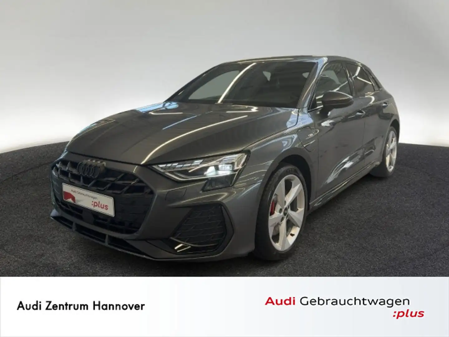 Audi A3 S line 45 TFSI e S tronic Grau - 1