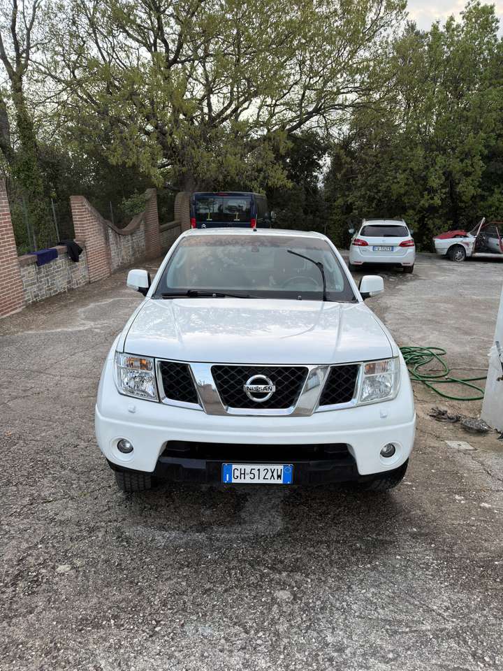 Nissan King Cab d.cab 2.5 dci XE 174cv