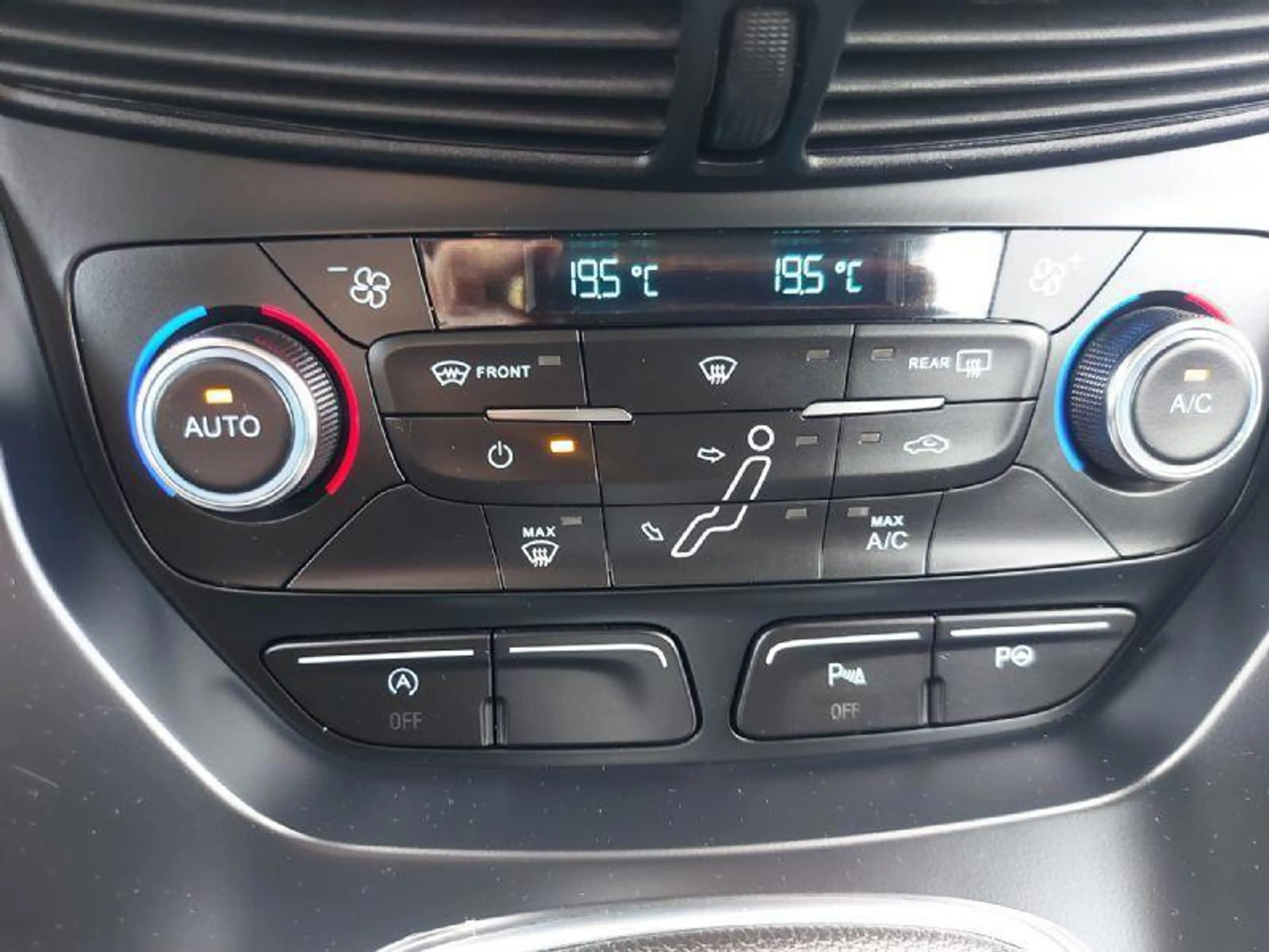 Ford C-Max 1.0 Titanium airco,cruisecontrol,navigatie/camera, — photo 21