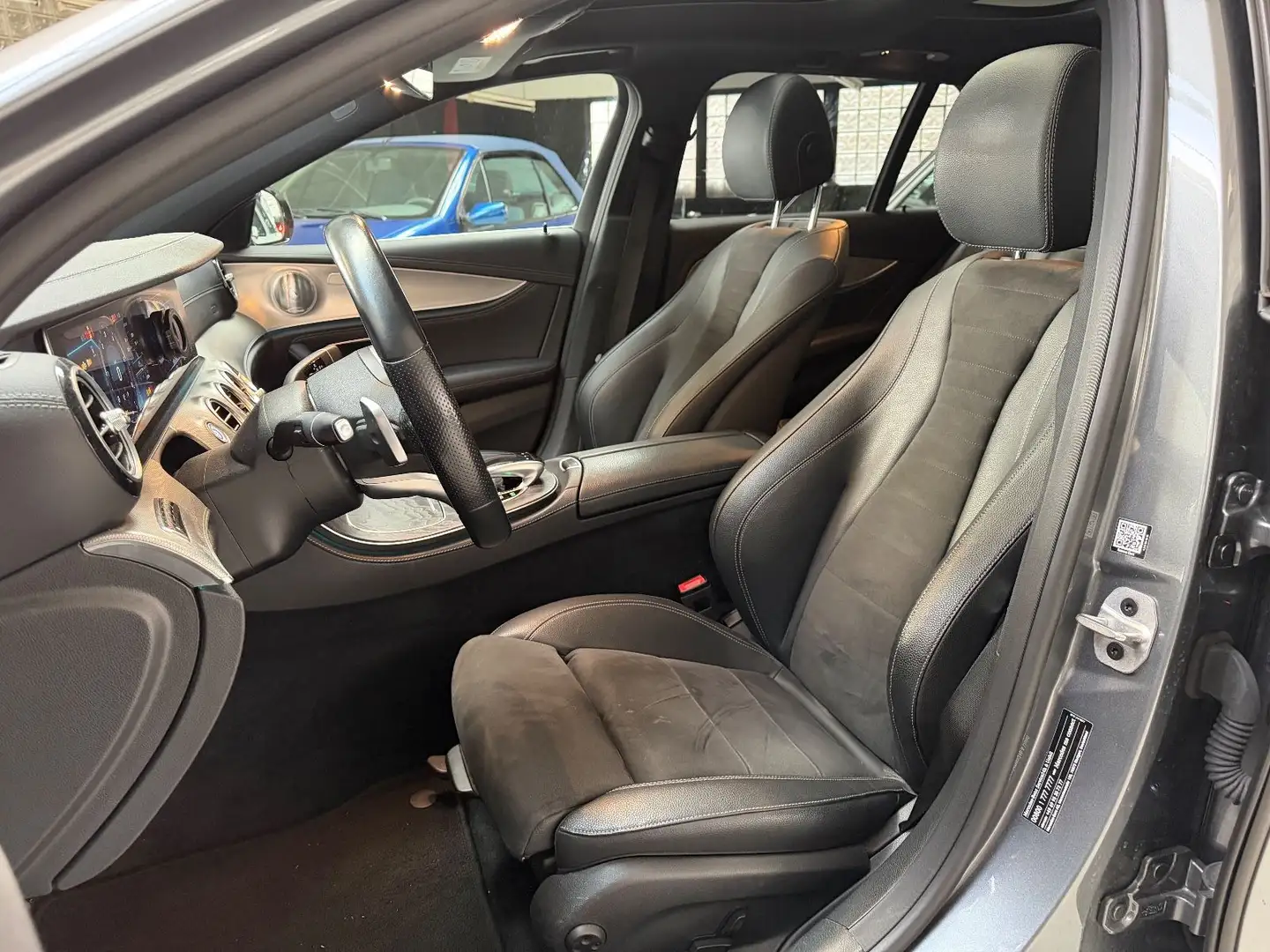 Mercedes-Benz E 300 d/T-Modell/AMG/360/PANO/HUD/AHK/Burmester Grau - 2