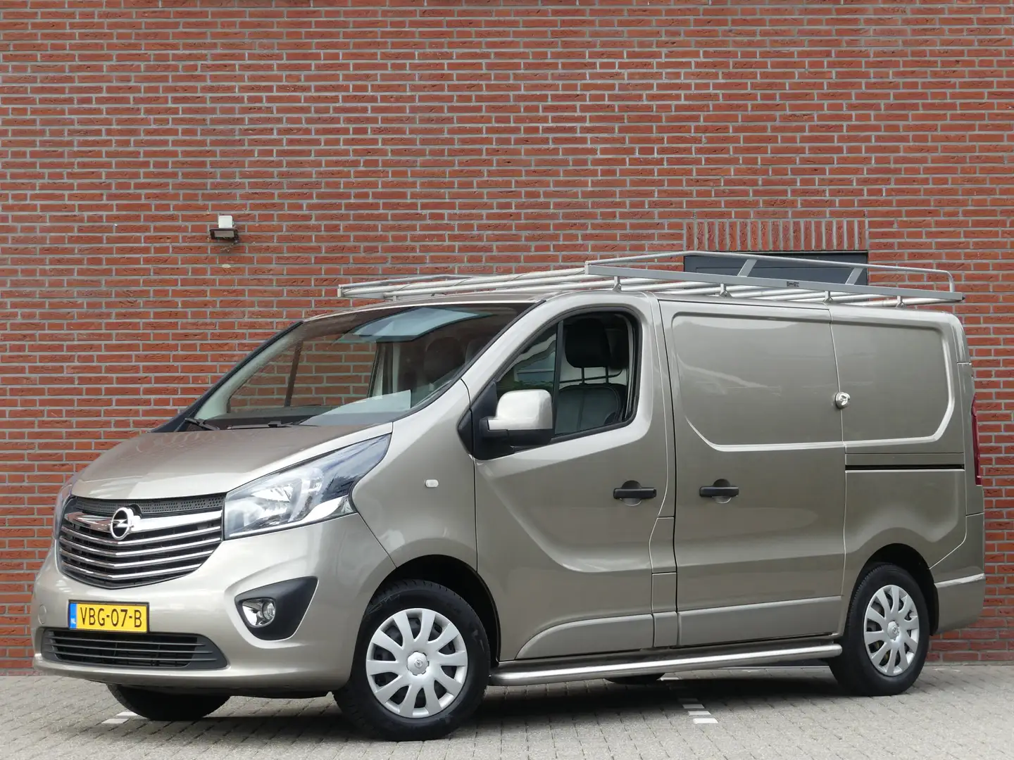 Opel Vivaro 1.6 CDTI L1 Dubbele Schuifdeuren Leer/Trekhaak/PDC Grijs - 1
