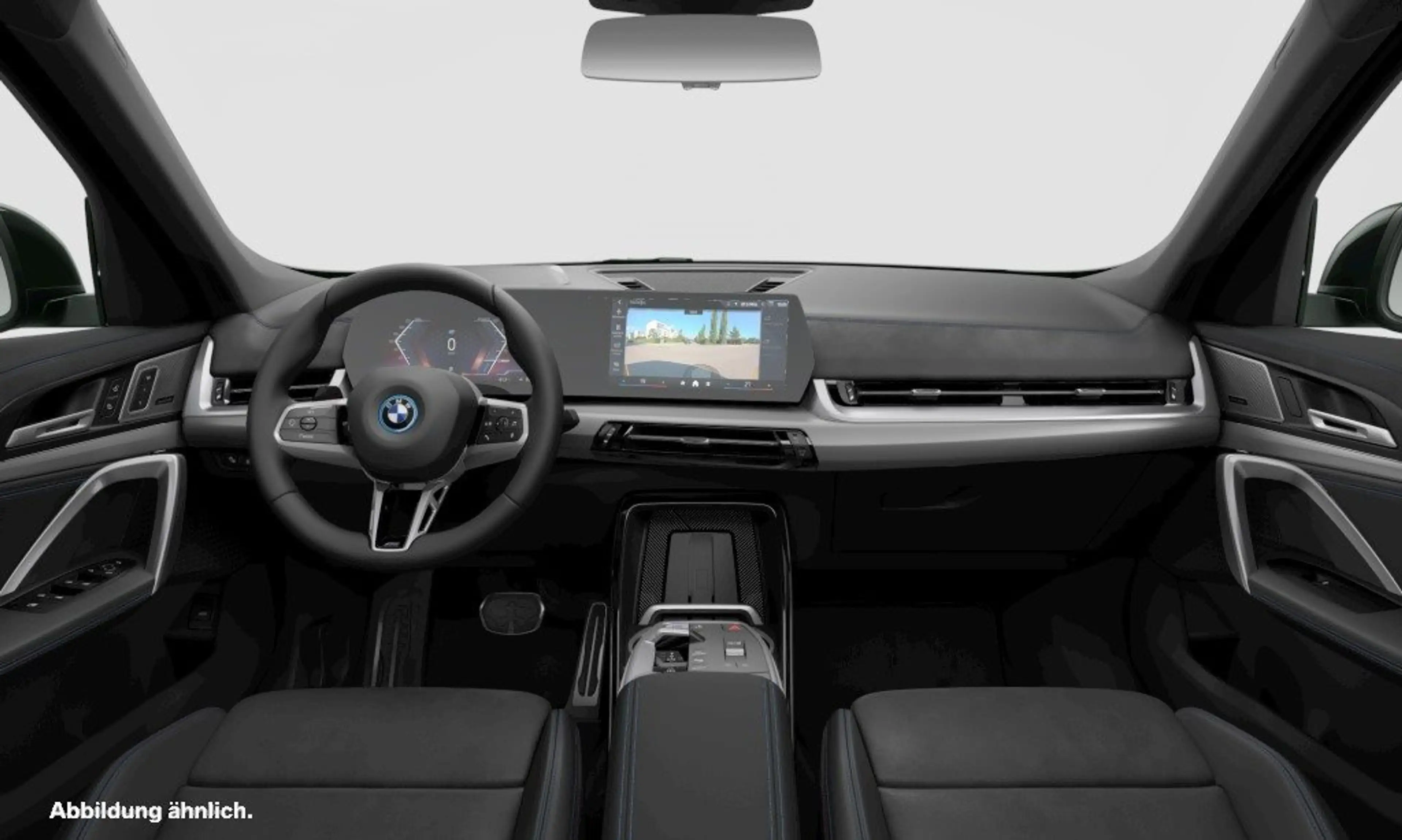 BMW iX1 xDrive30 — photo 3