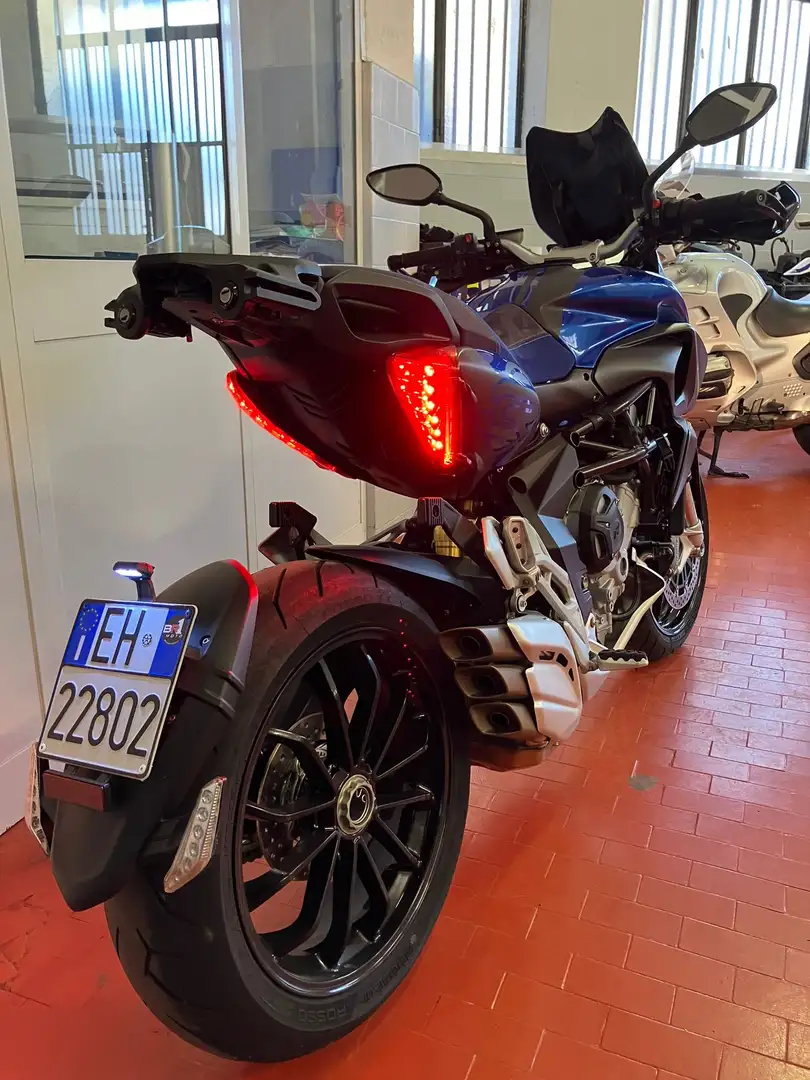 MV Agusta Stradale 800 Niebieski - 2