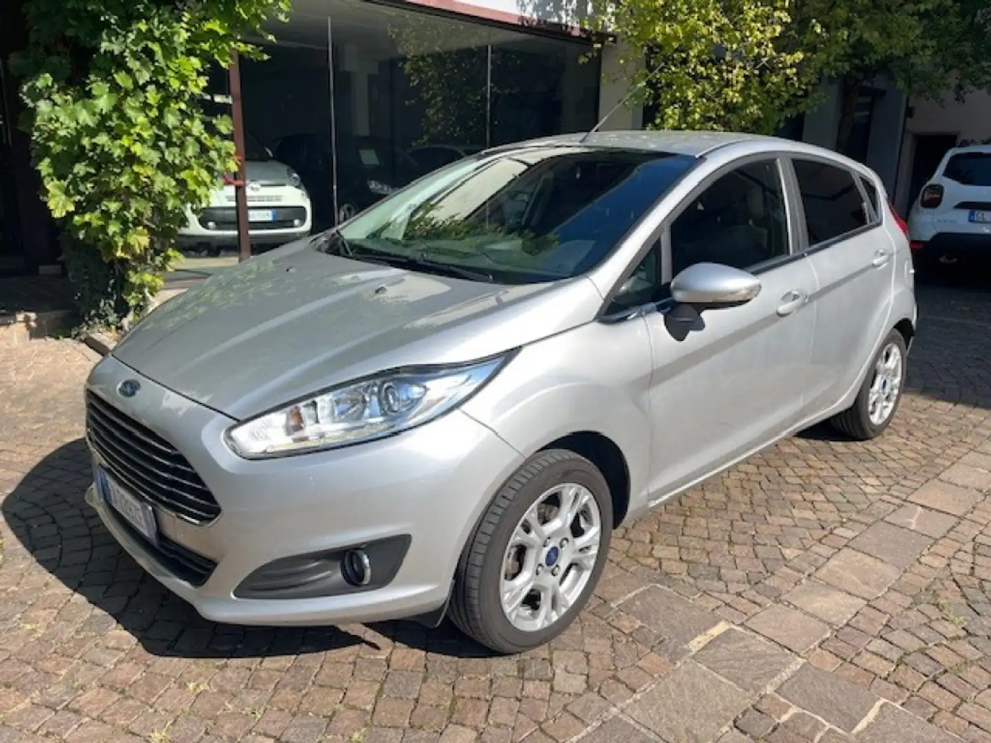 Ford Fiesta 1.0 80CV 5 porte Titanium Argento - 1