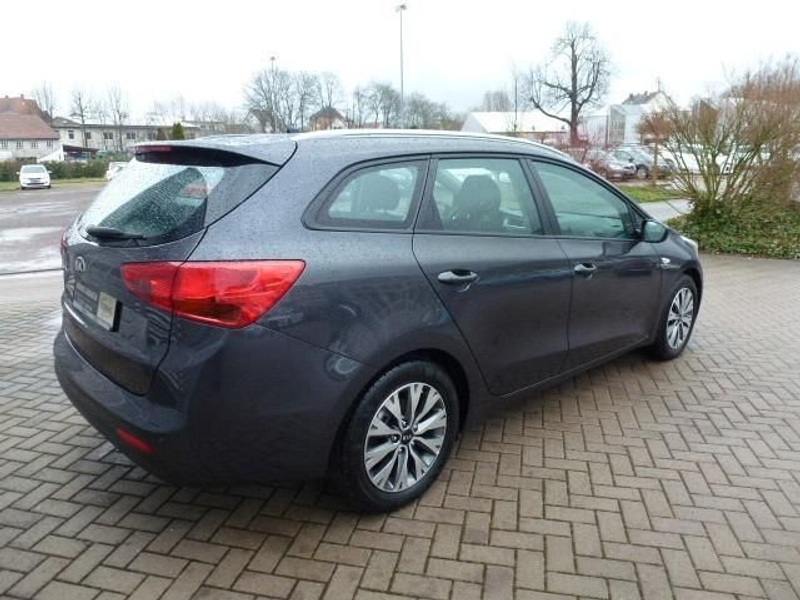 Kia Ceed SW / cee'd SW Ceed Sportswagon 1.6GDI Tempomat+Klima+16"-LM — photo 8
