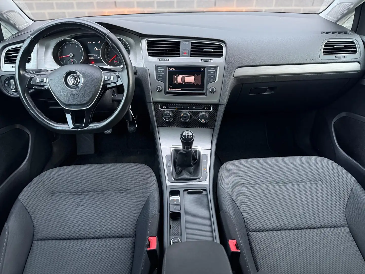 Volkswagen Golf 1.0 TSI Comfortline |Navi|CruiseCtrl|PDC|Airco|17 Grijs - 2