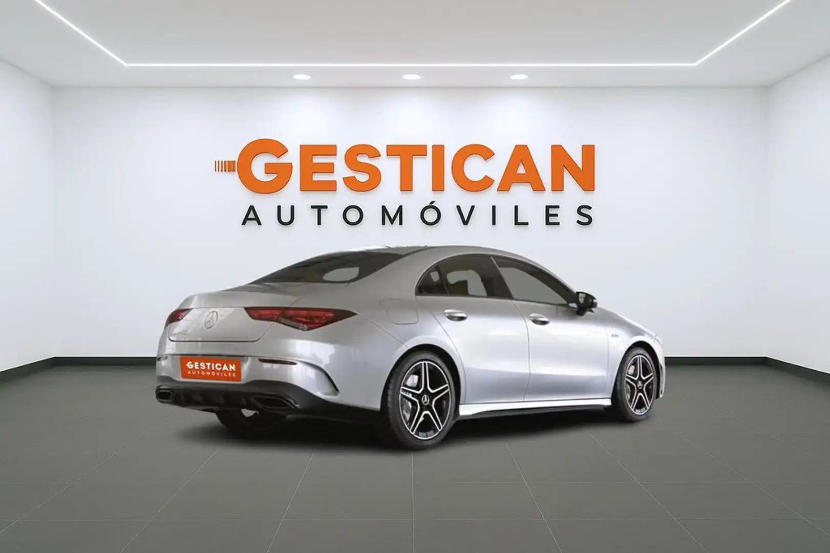 Mercedes-Benz CLA 250 e Gris - 2