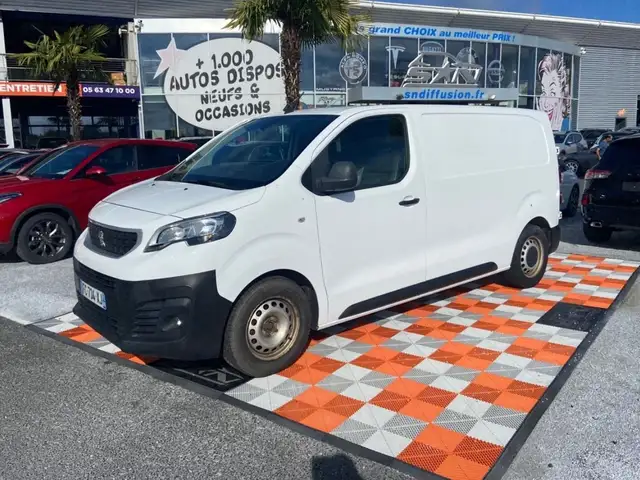 Peugeot Expert BlueHDi 115 BV6 STANDARD PREMIUM PACK GPS