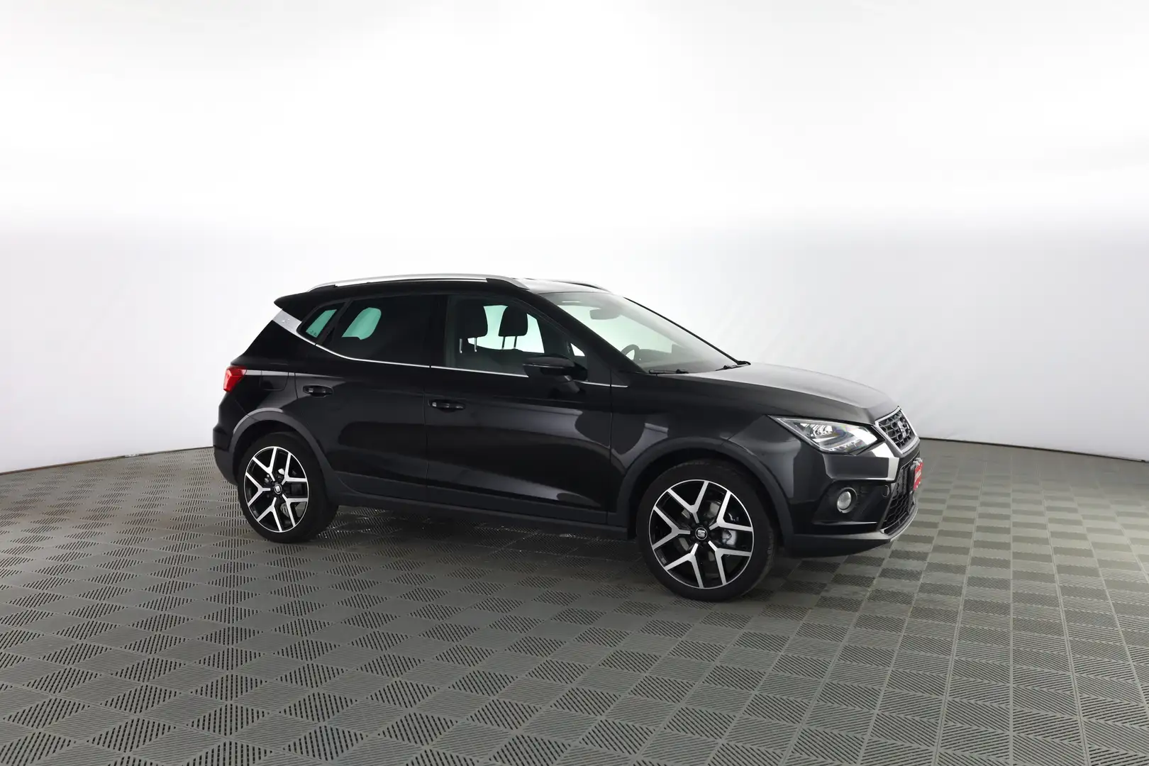 SEAT Arona Arona 1.0 EcoTSI 110 CV DSG FR Nero - 2