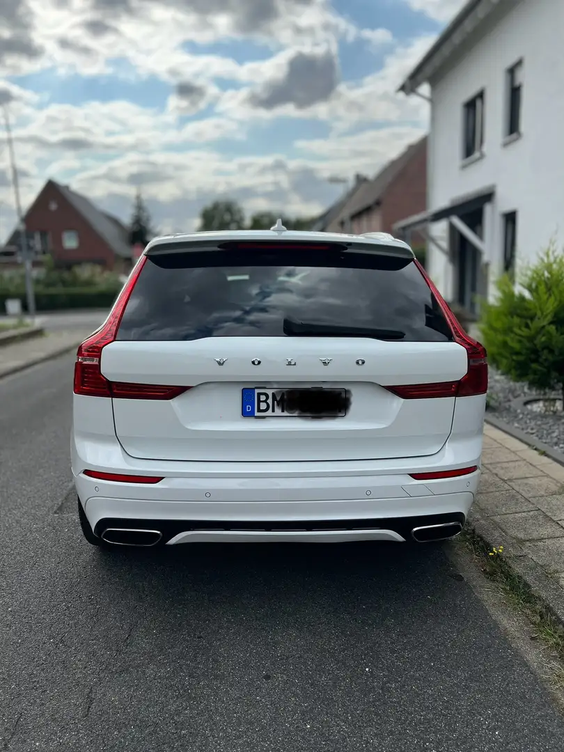 Volvo XC60 R Design AWD Weiß - 2