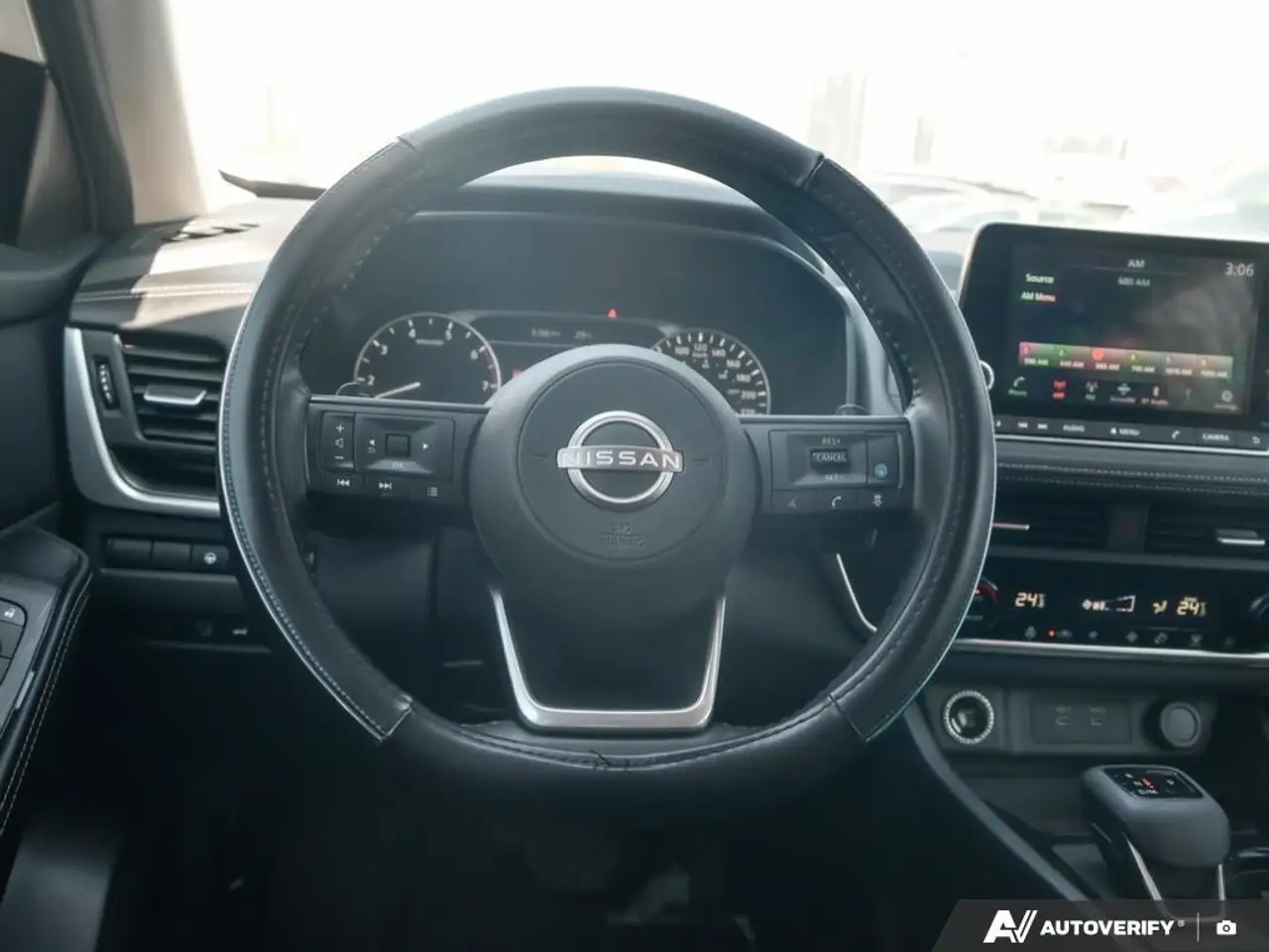 Nissan Rogue fotografie Nissan Rogue