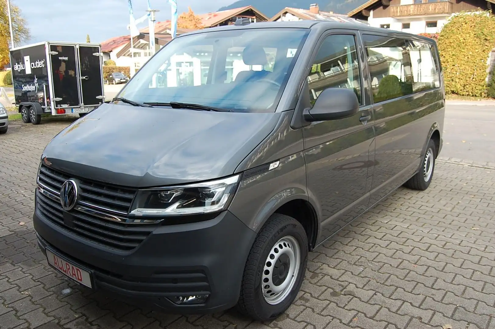 Volkswagen T6 Kombi LR 4motion ACC DAB 5-9 Sitzer Grau - 1