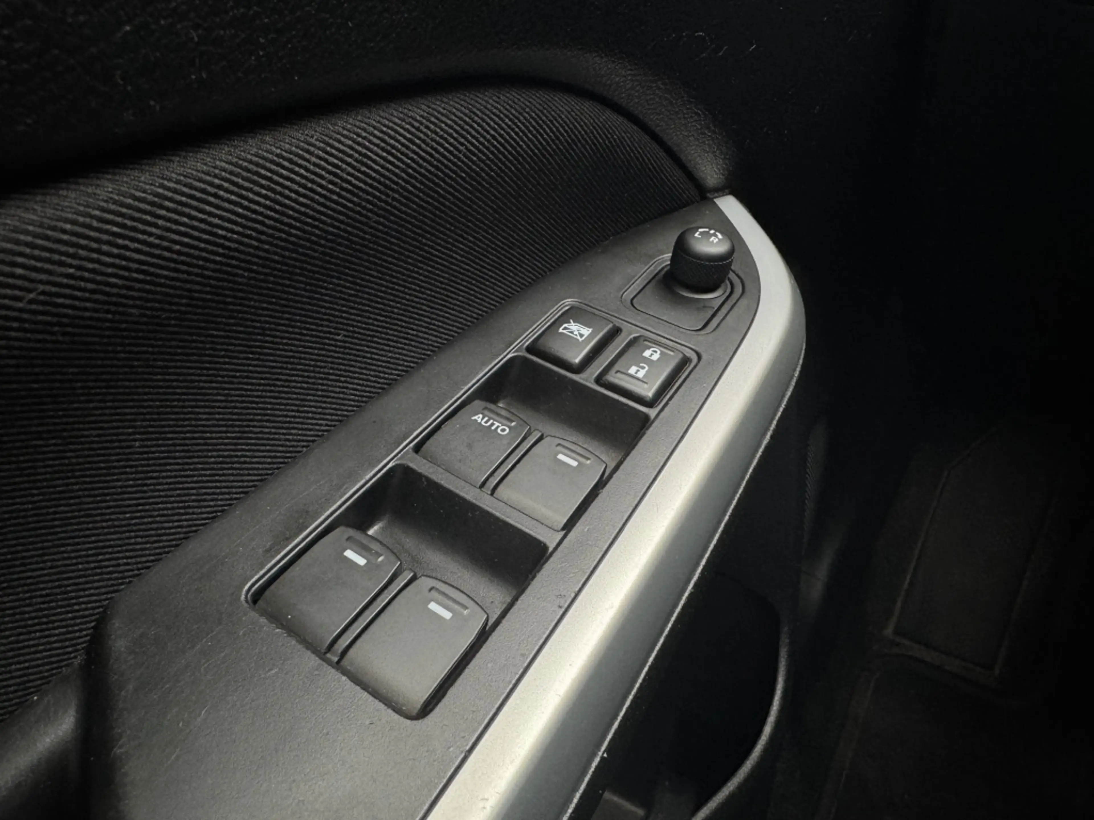 Suzuki Vitara 1.6 High Executive [ TREKHAAK I ALL-SEASON I 100% — photo 25