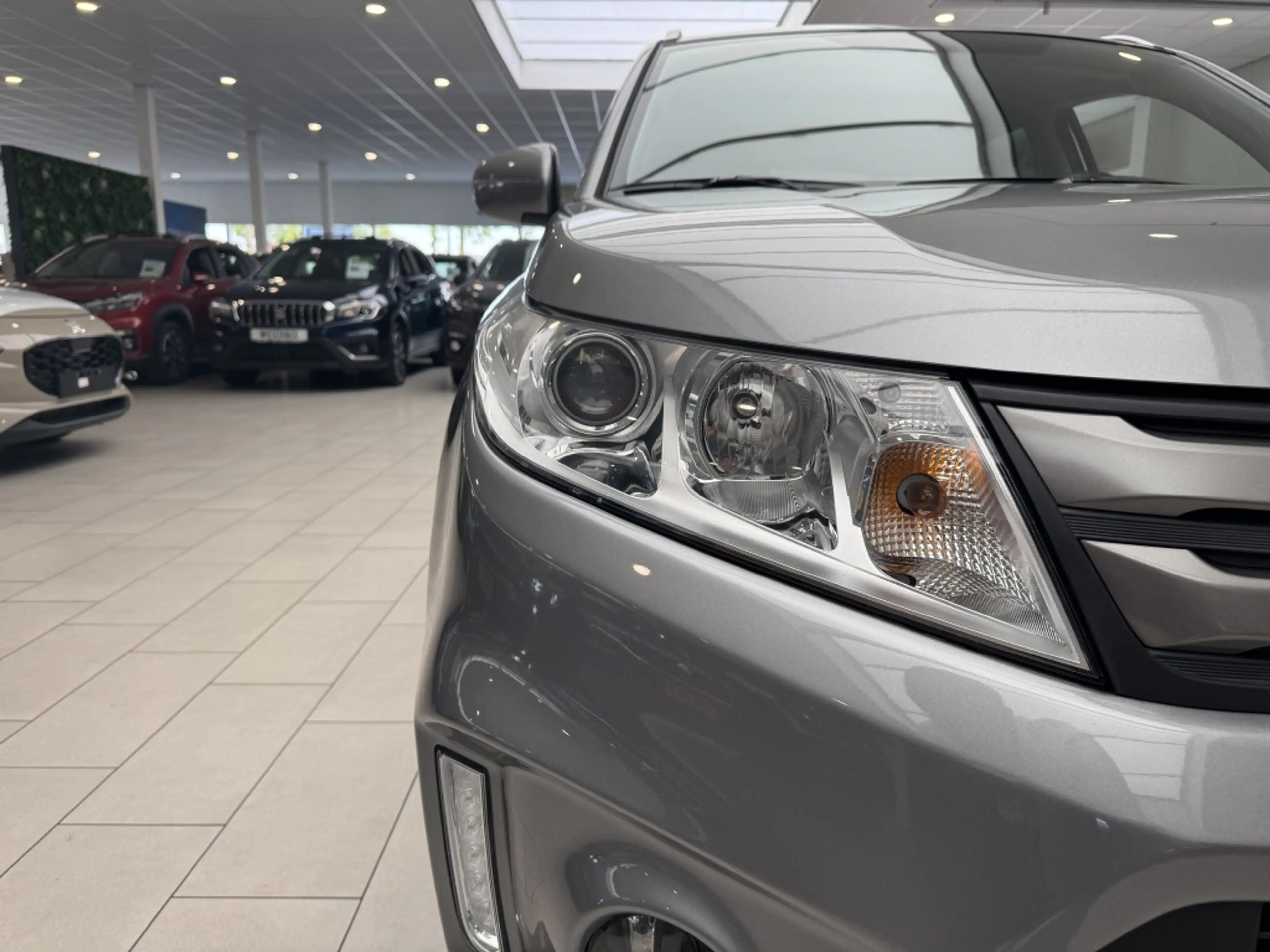 Suzuki Vitara 1.6 High Executive [ TREKHAAK I ALL-SEASON I 100% — photo 32