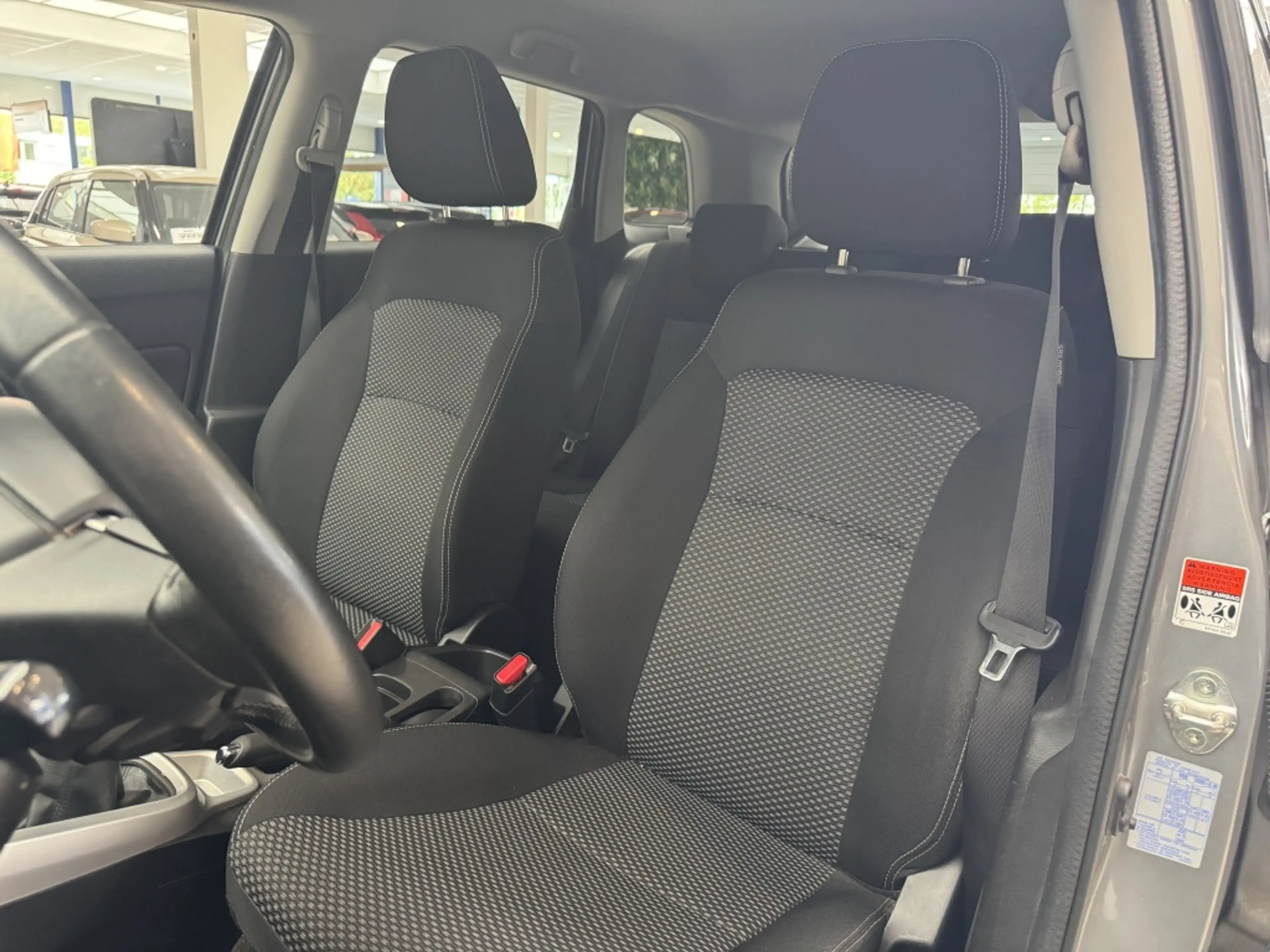 Suzuki Vitara 1.6 High Executive [ TREKHAAK I ALL-SEASON I 100% — photo 31