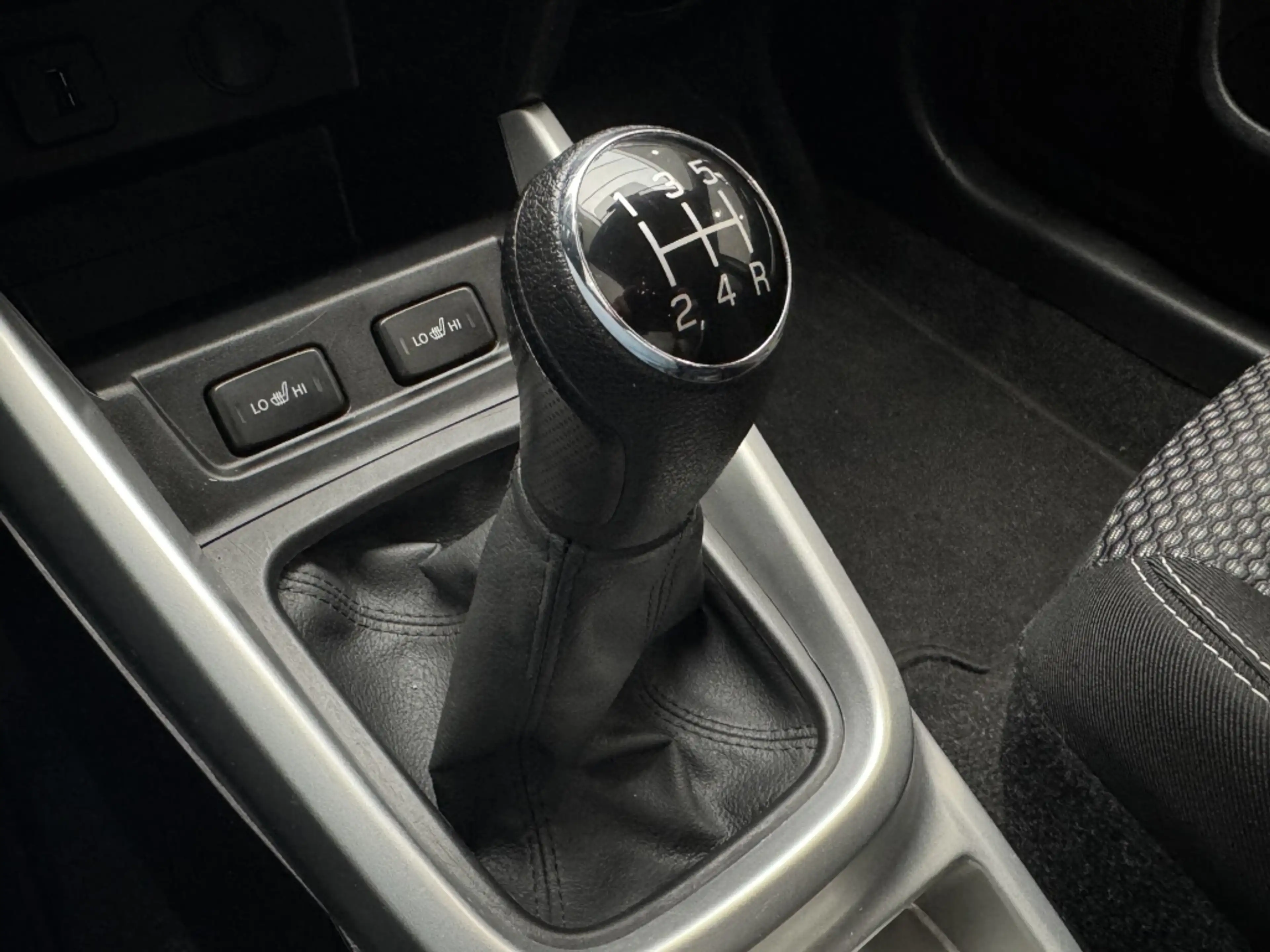 Suzuki Vitara 1.6 High Executive [ TREKHAAK I ALL-SEASON I 100% — photo 21