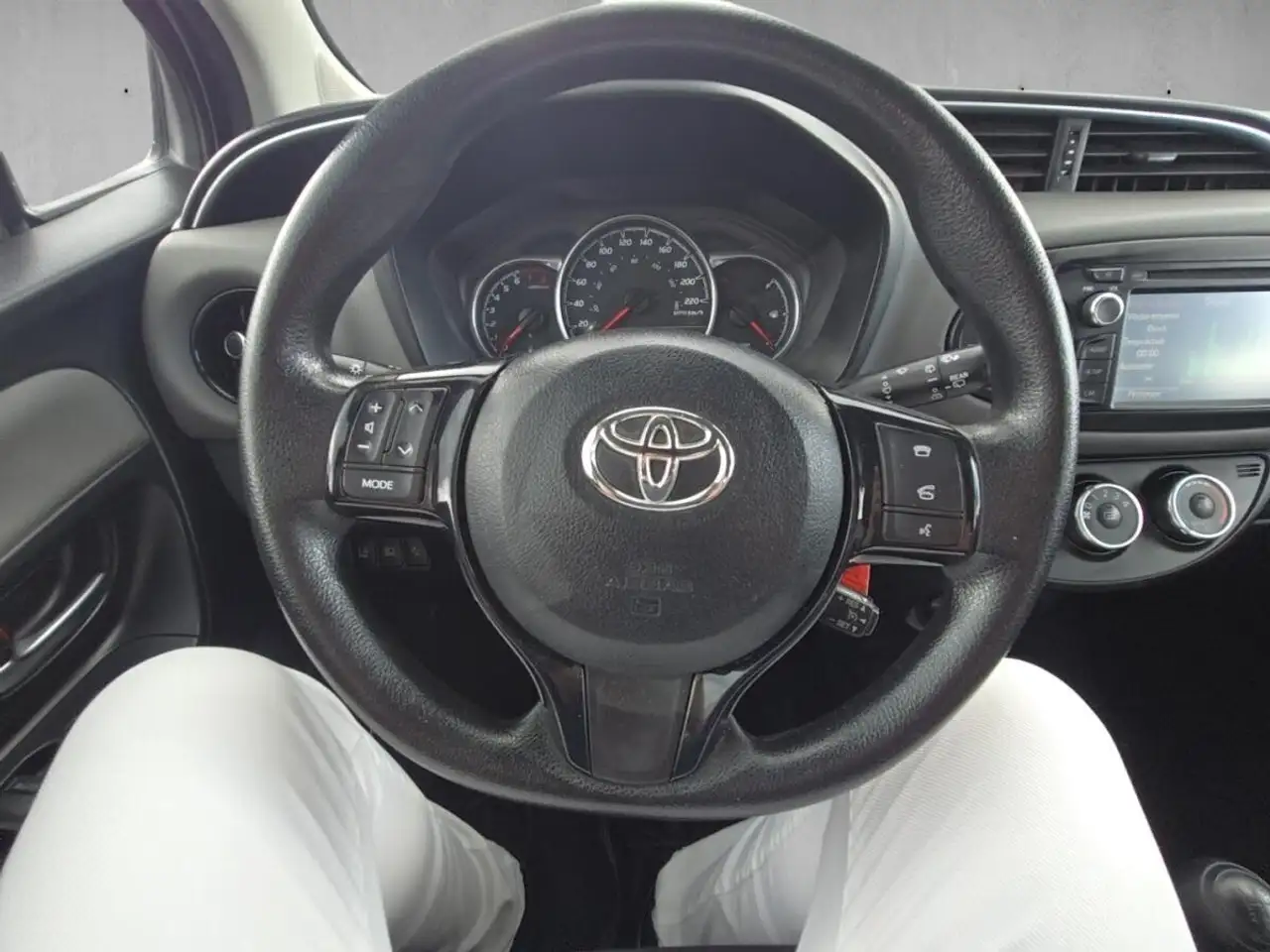 Toyota Yaris photo Toyota Yaris