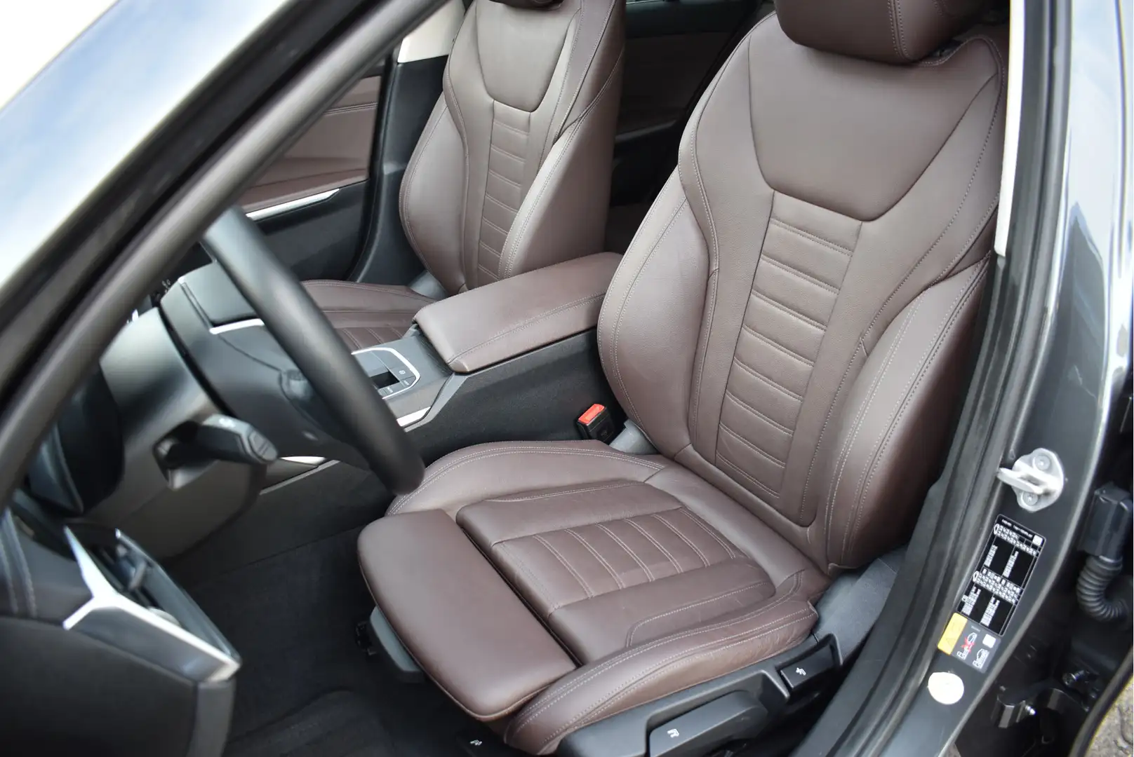 BMW 330 3-serie Touring 330e xDrive 292 Pk Pano Navi Keyle Grijs - 2