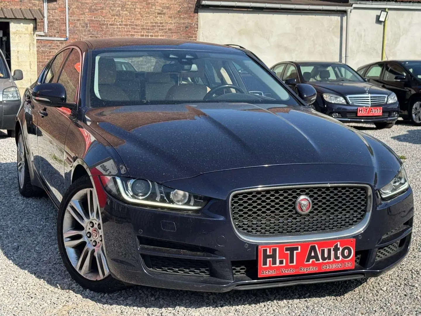 Jaguar XE 2.0 D/ PROBLEME MOTEUR Zelená - 2