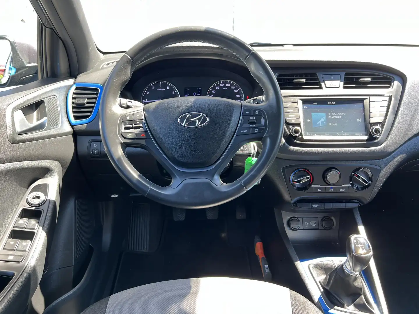Hyundai i20 1.0 T-GDI Go! 2016 / Navigatie / Lm velgen / Cruis Gris - 2