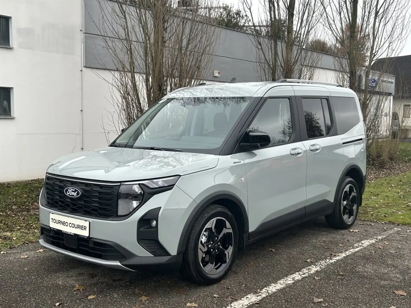Ford E-Transit Tourneo Courier Active 1.0EcoBoost 125PS A7 Grau - 1