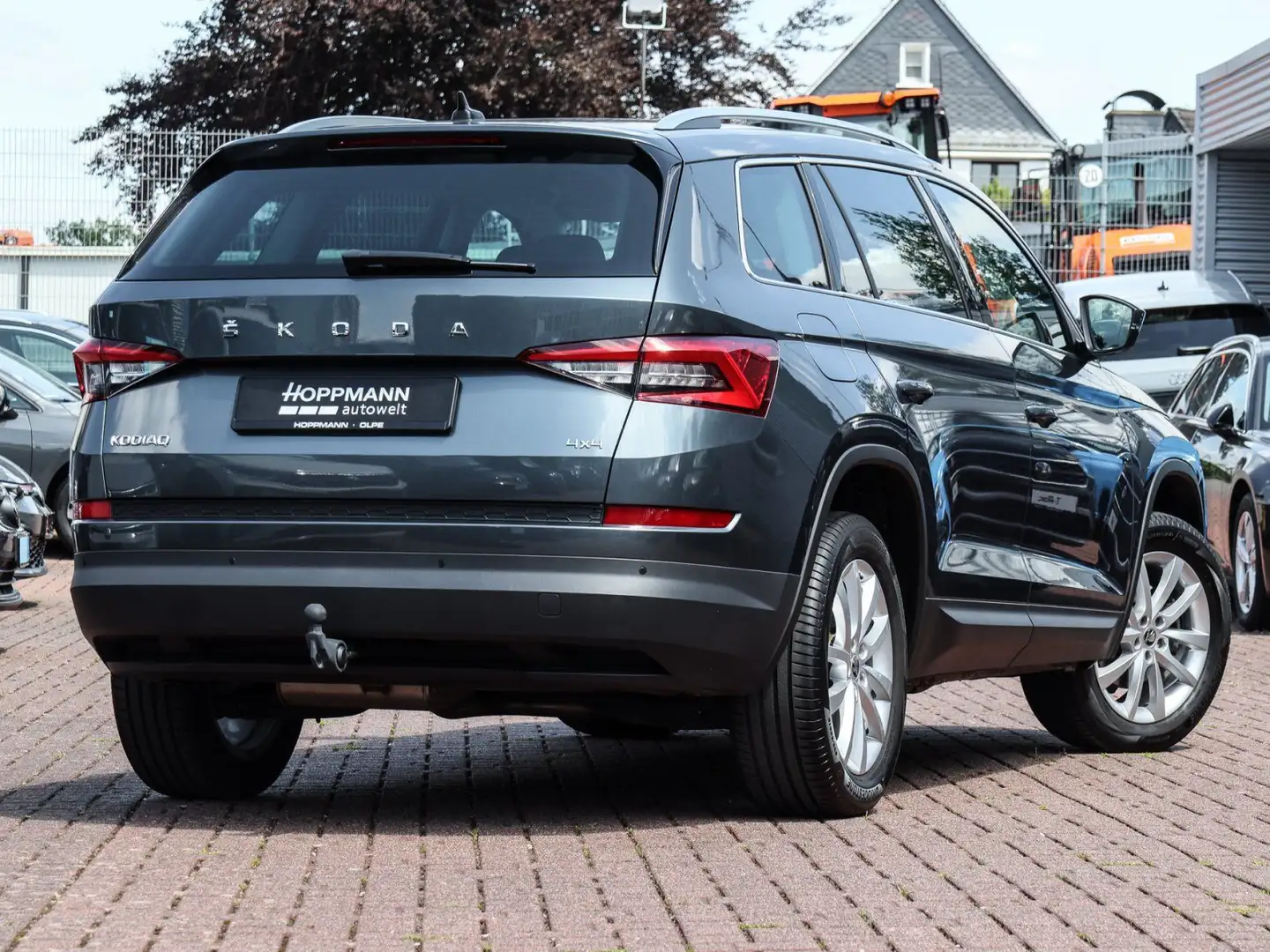 Skoda Kodiaq 2.0 TDI Style 4X4 DSG ACC AHK KESSY COLUM Grau - 2