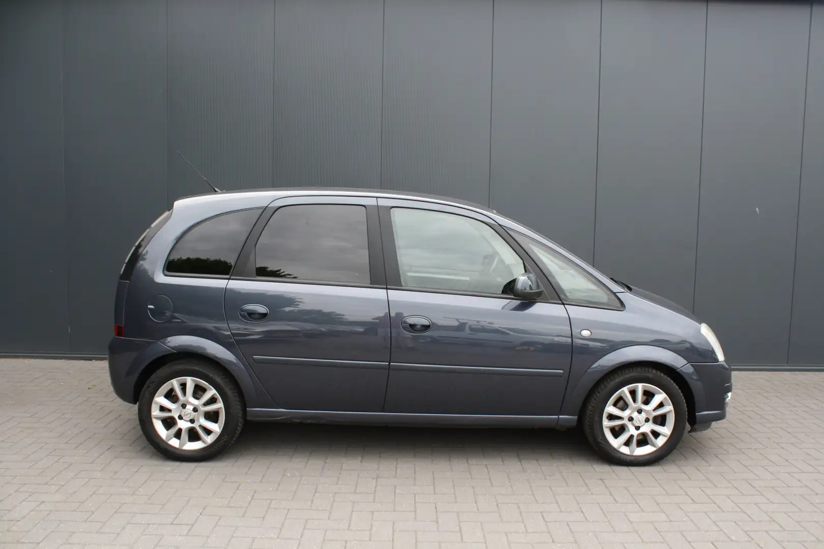 Opel Meriva 1.6-16V Cosmo - AIRCO - TREKHAAK - APK 8-26 Grijs - 2