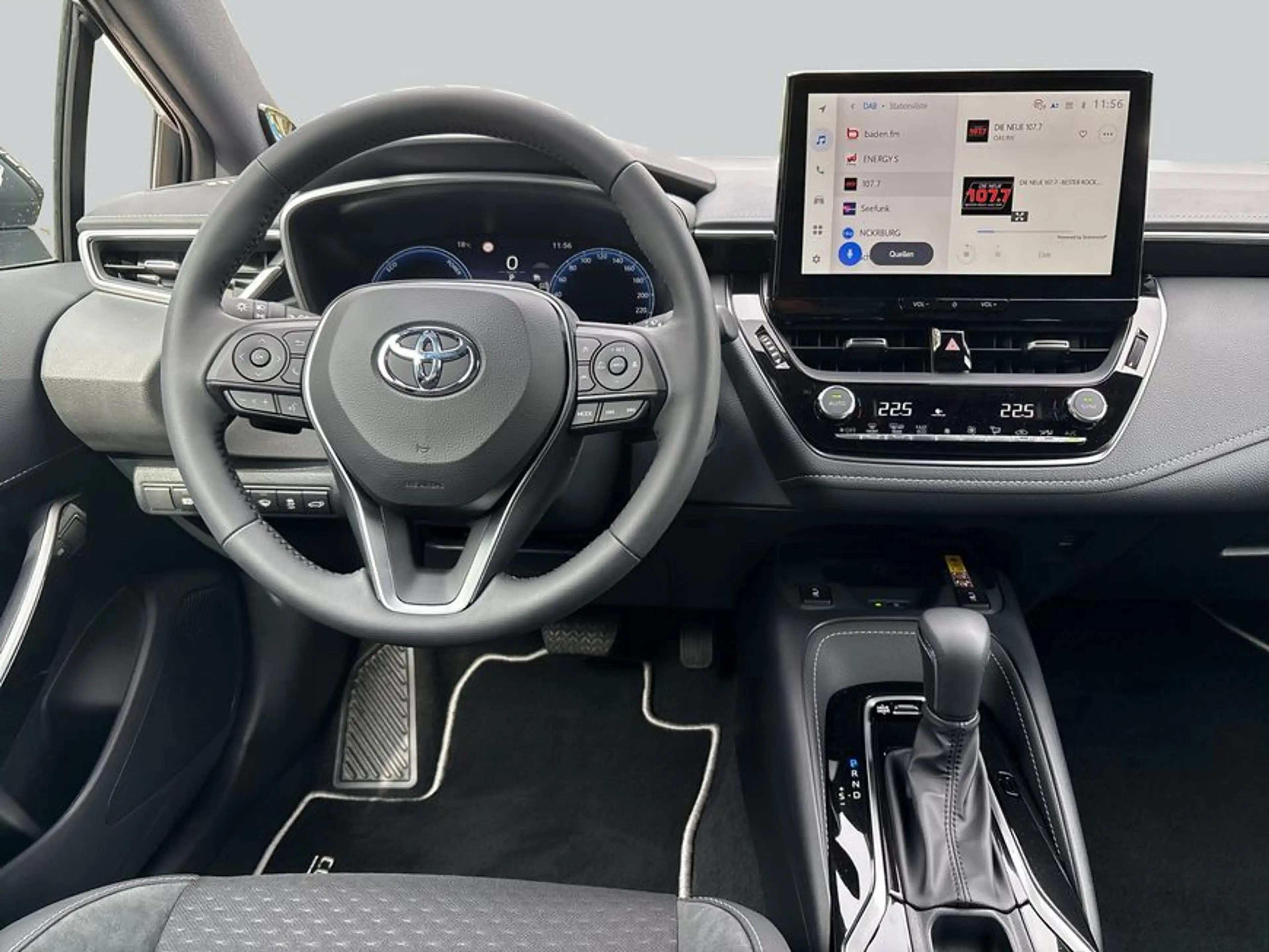 Toyota Corolla 2.0 Hybrid Touring Sports Lounge — photo 13