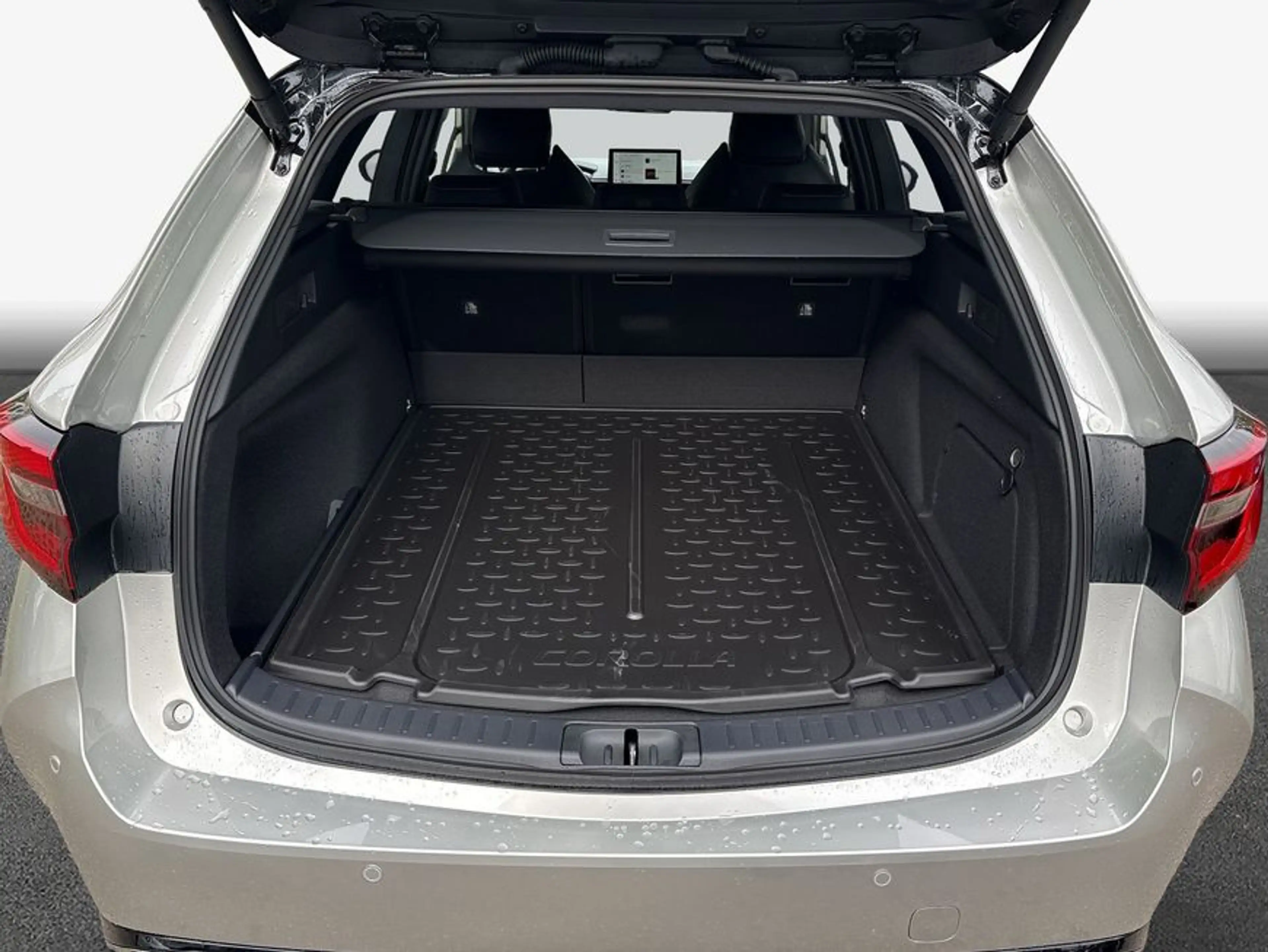 Toyota Corolla 2.0 Hybrid Touring Sports Lounge — photo 8