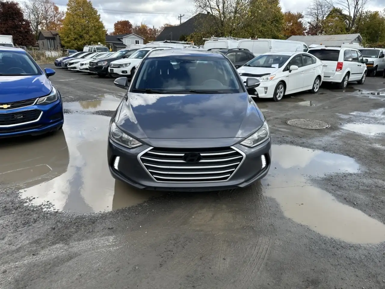 Hyundai ELANTRA снимка Hyundai ELANTRA