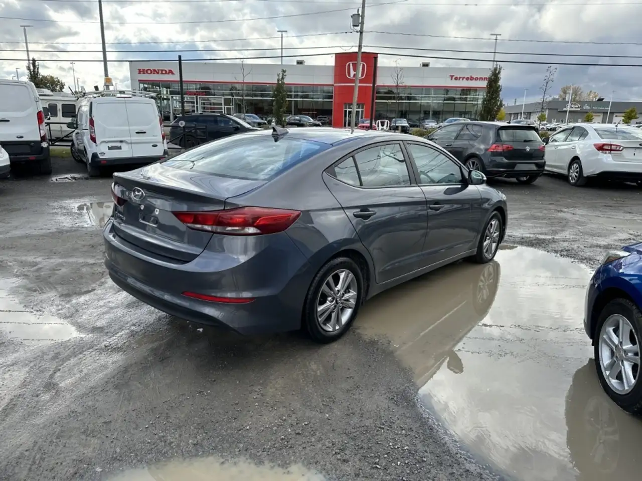 Hyundai ELANTRA снимка Hyundai ELANTRA