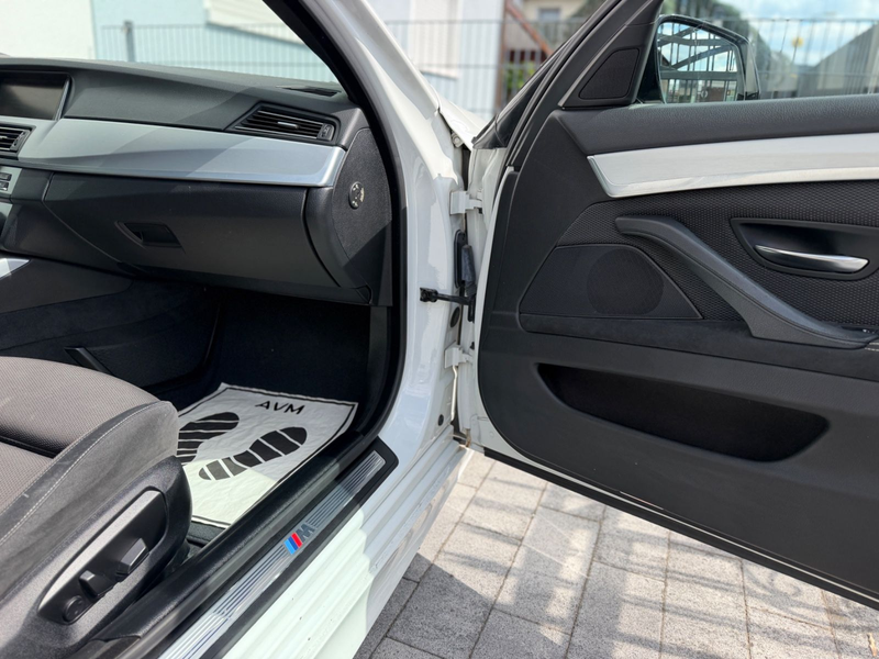 BMW 530 d M Paket /HEAD-UP/KAMERA/MFL/SHZ/AHK — photo 15