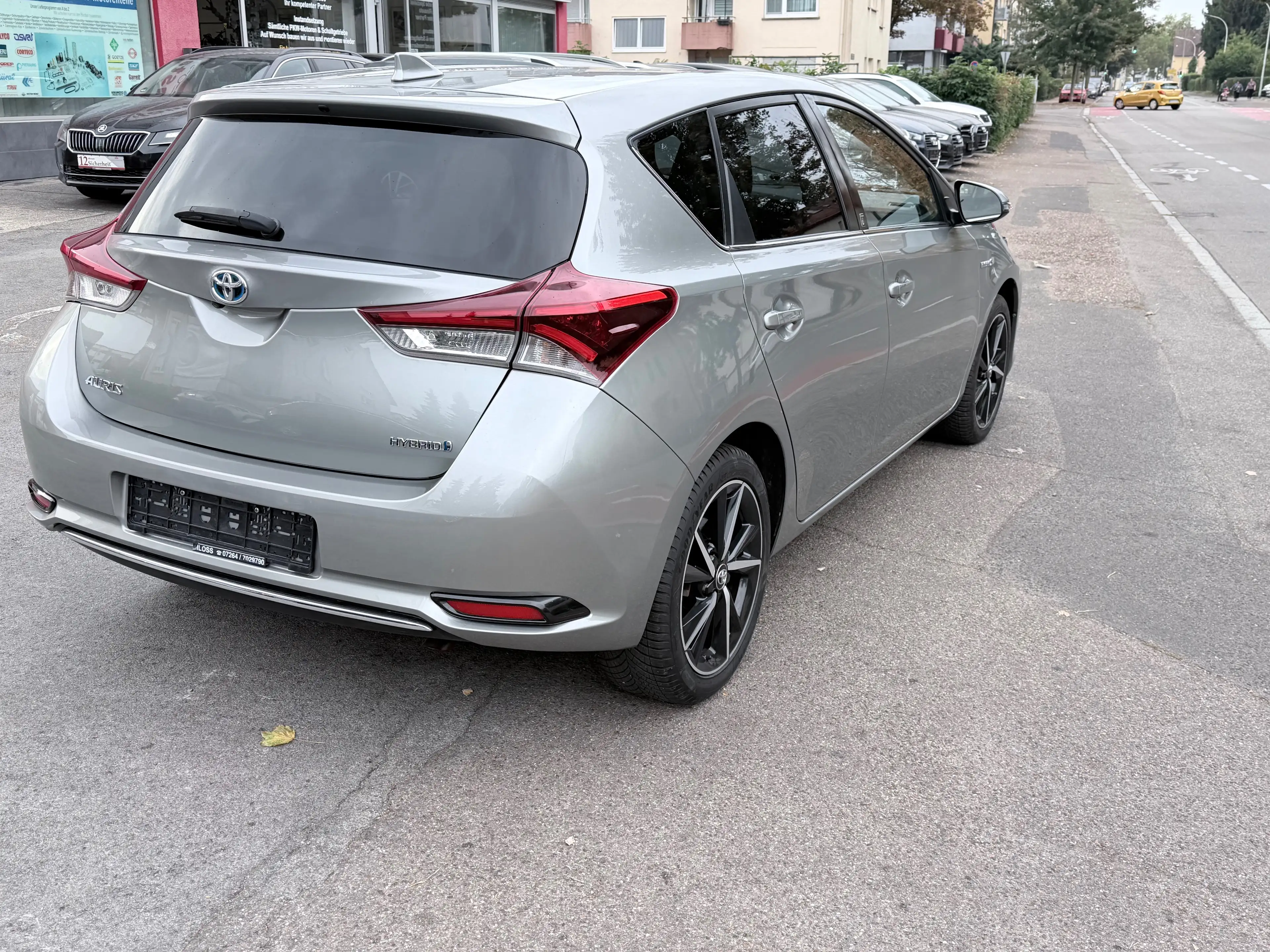 Toyota Auris Hybrid Team D/R-Kamera/Alu/LED/NSW/Keyless-Go — photo 2