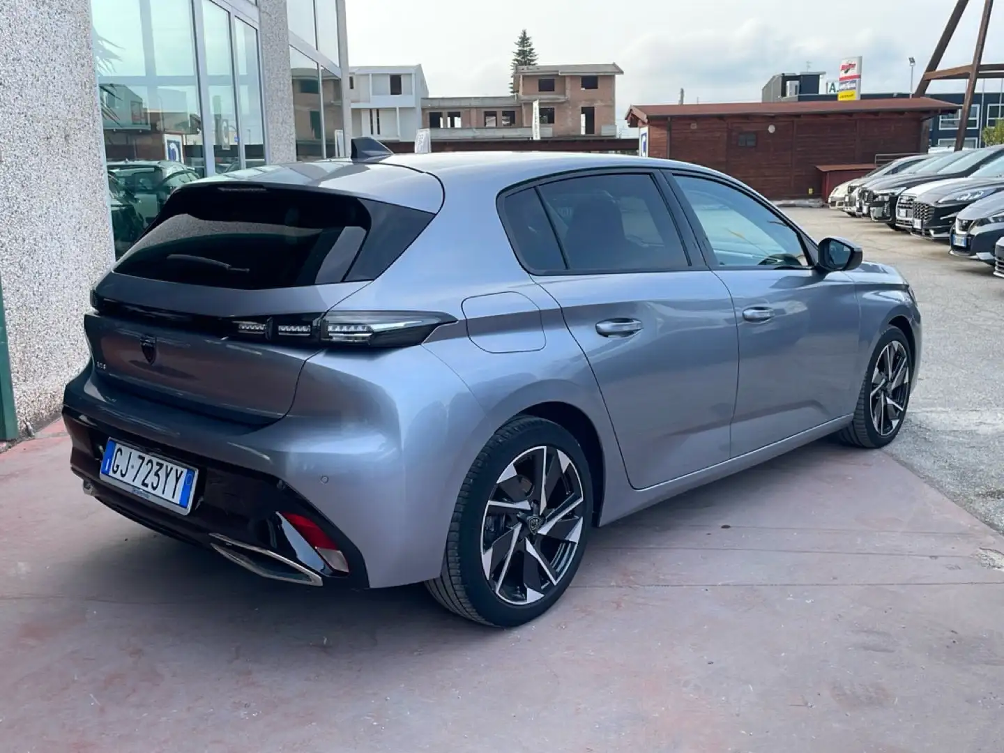 Peugeot 308 Allure Pack BlueHDi 130 S&S Grau - 2