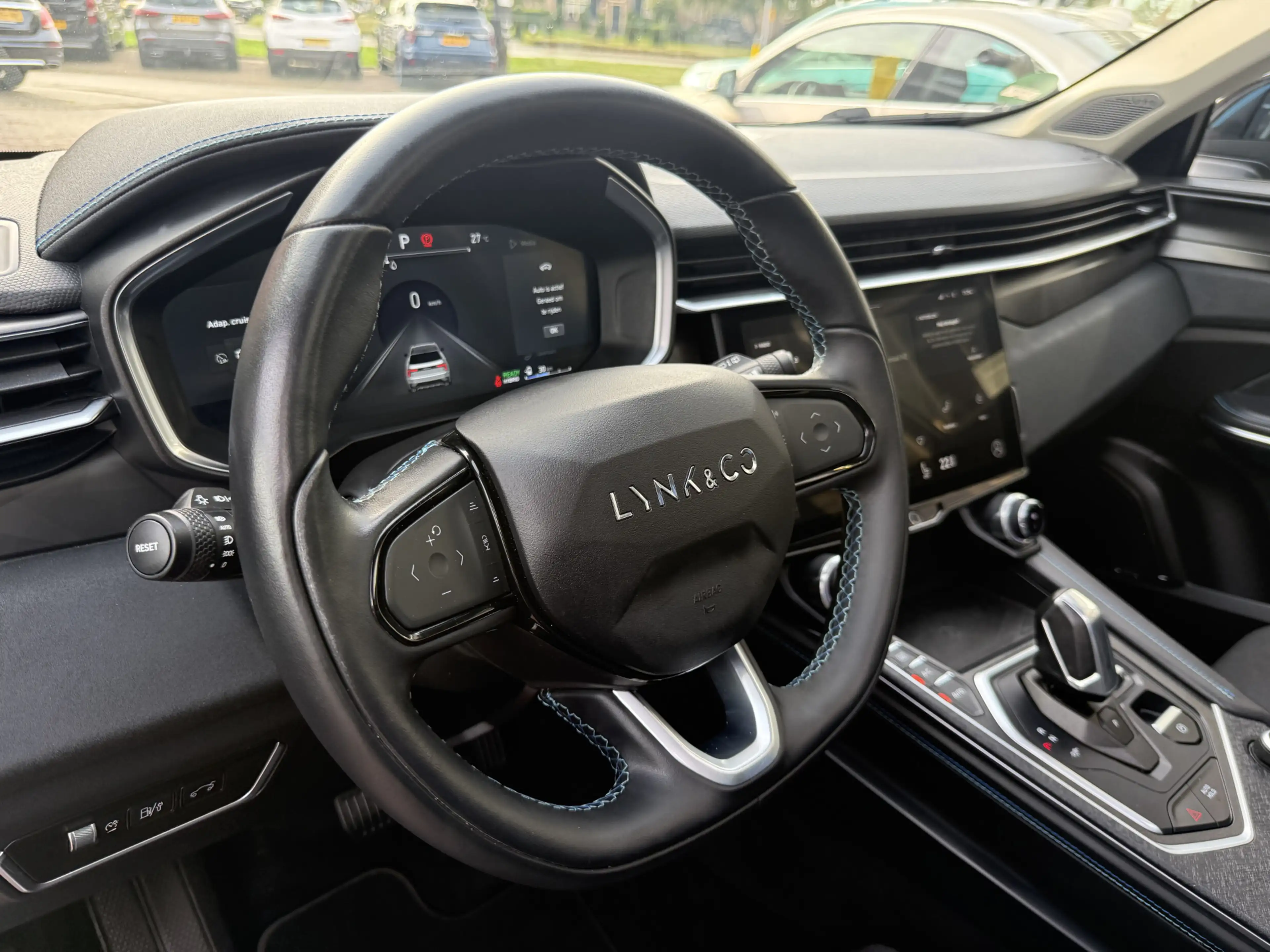 Lynk & Co 01 1.5 | PANO | MEMORY | 360 CAMERA | FULL LED | NAVI — photo 14
