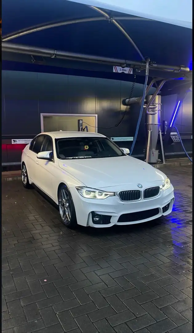 BMW 320 320d 163 ch EfficientDynamics Edition Luxury A - 1