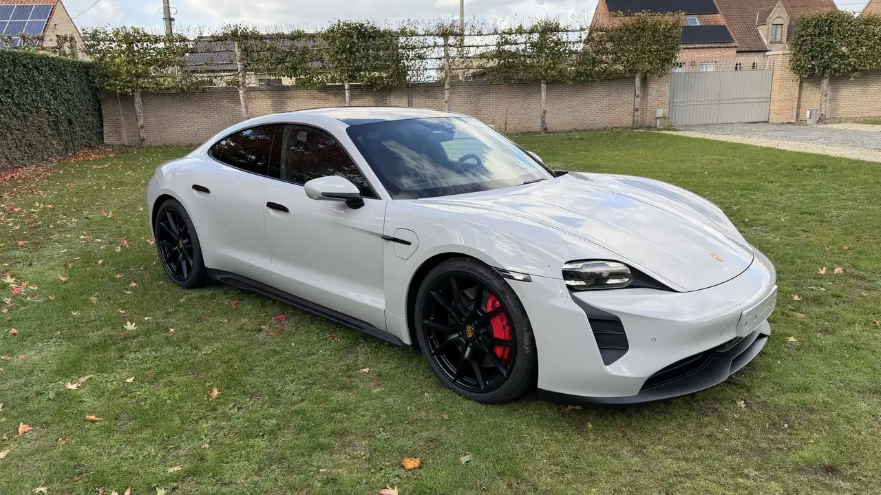 Porsche Taycan