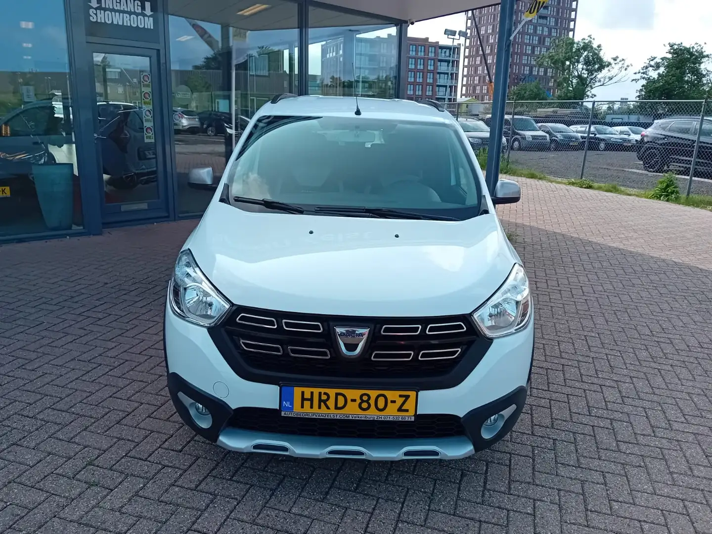 Dacia Lodgy 1.6 SCe 7p. Stepway, Airco, Multimediasysteem, Nav Beyaz - 2