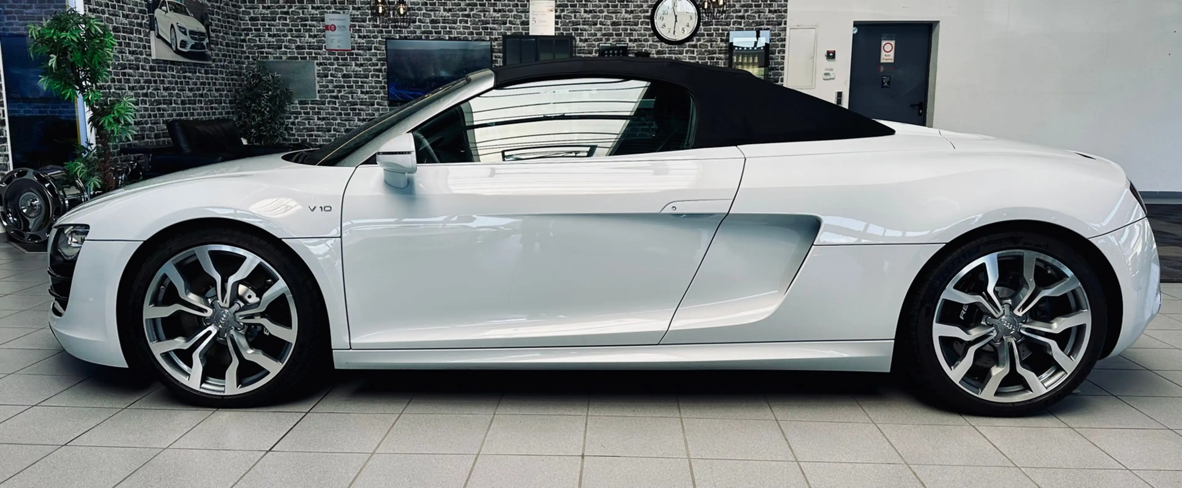 Audi R8 Spyder 5.2 FSI quattro|B&O|KAMERA|NAVI|SHZ — photo 8