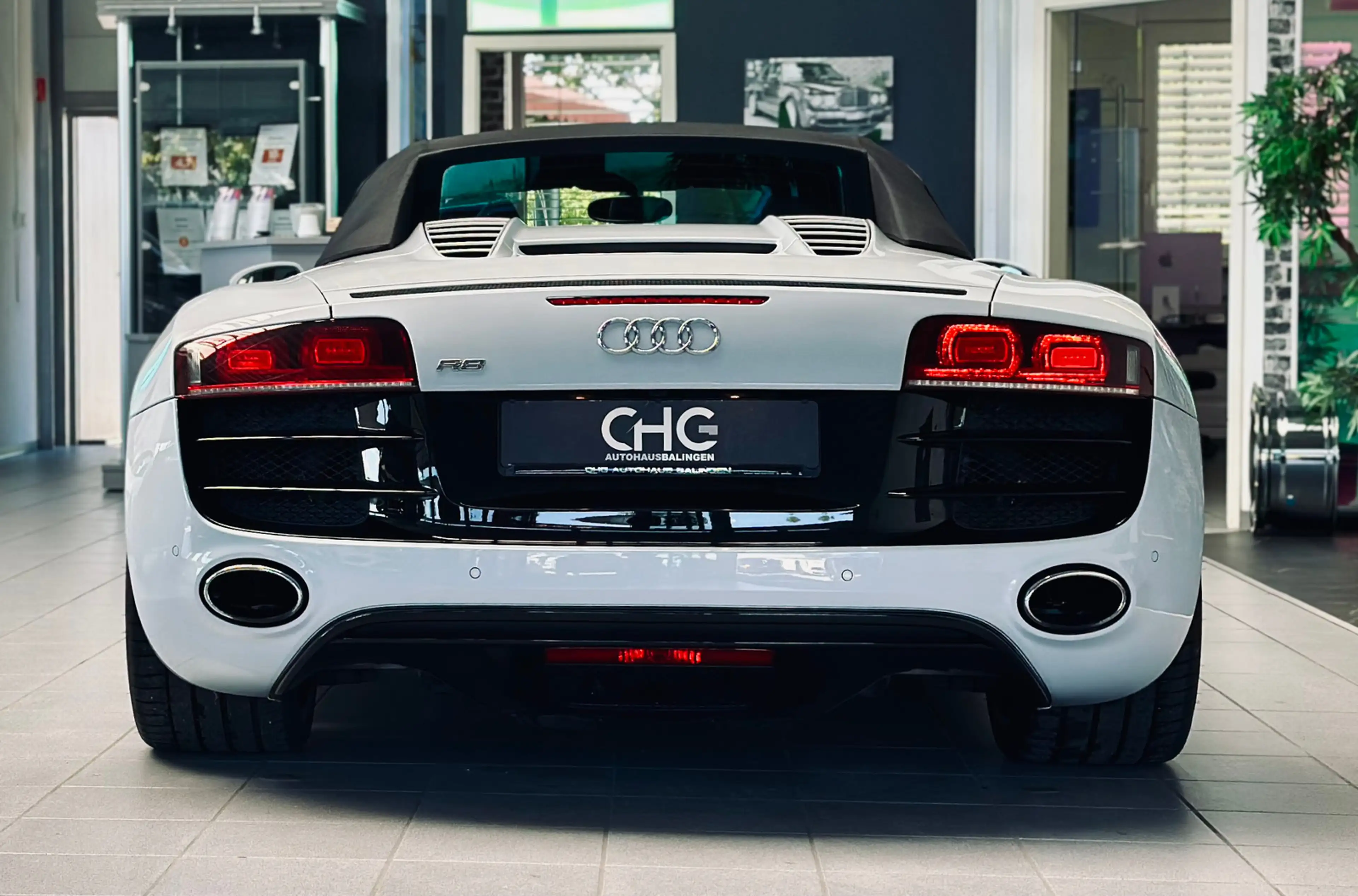 Audi R8 Spyder 5.2 FSI quattro|B&O|KAMERA|NAVI|SHZ — photo 6