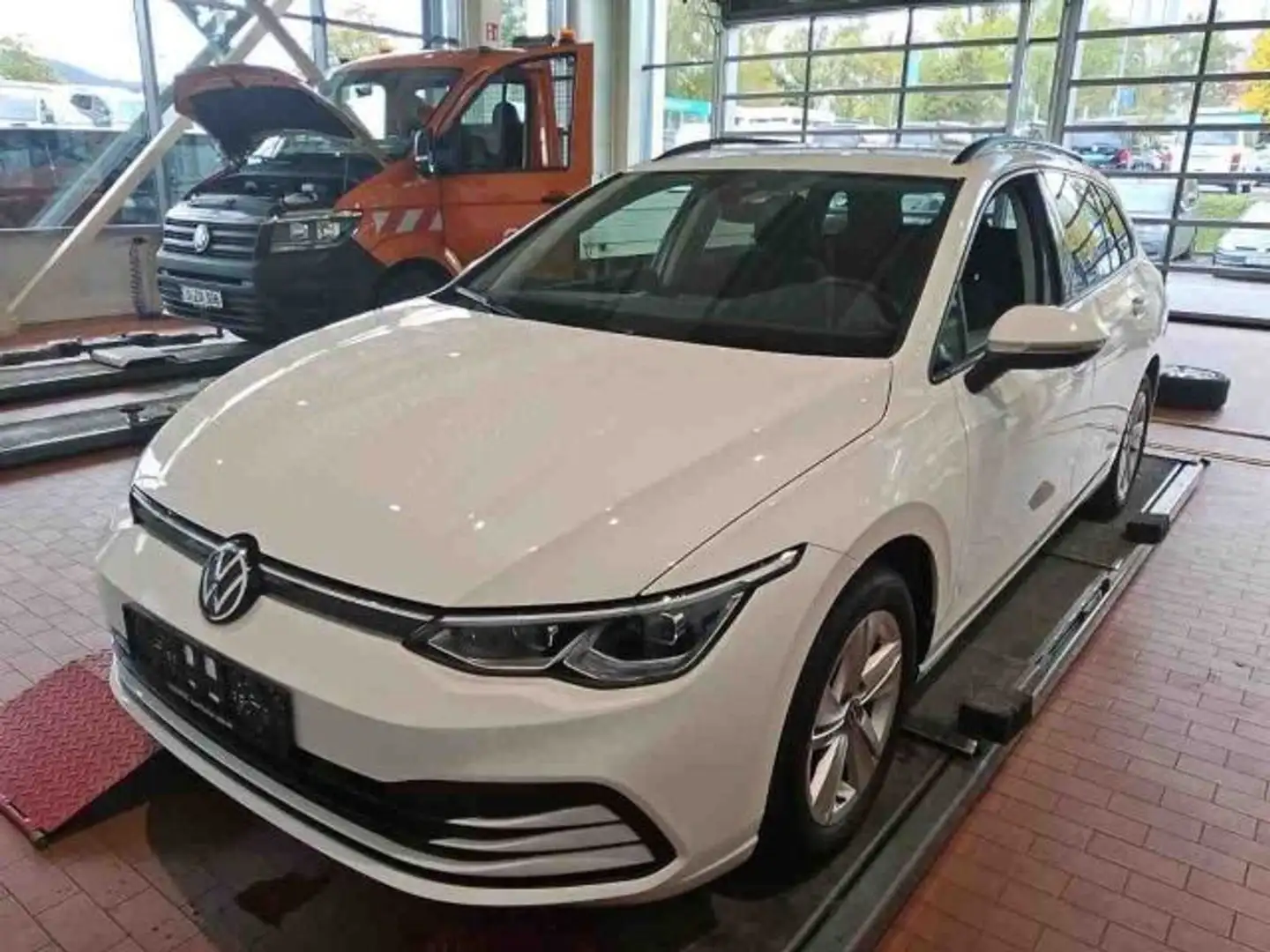 Volkswagen Golf Variant Golf VIII Variant 1.5 TSI LED+AHK+ACC+NAV+SHZ+VC Weiß - 2