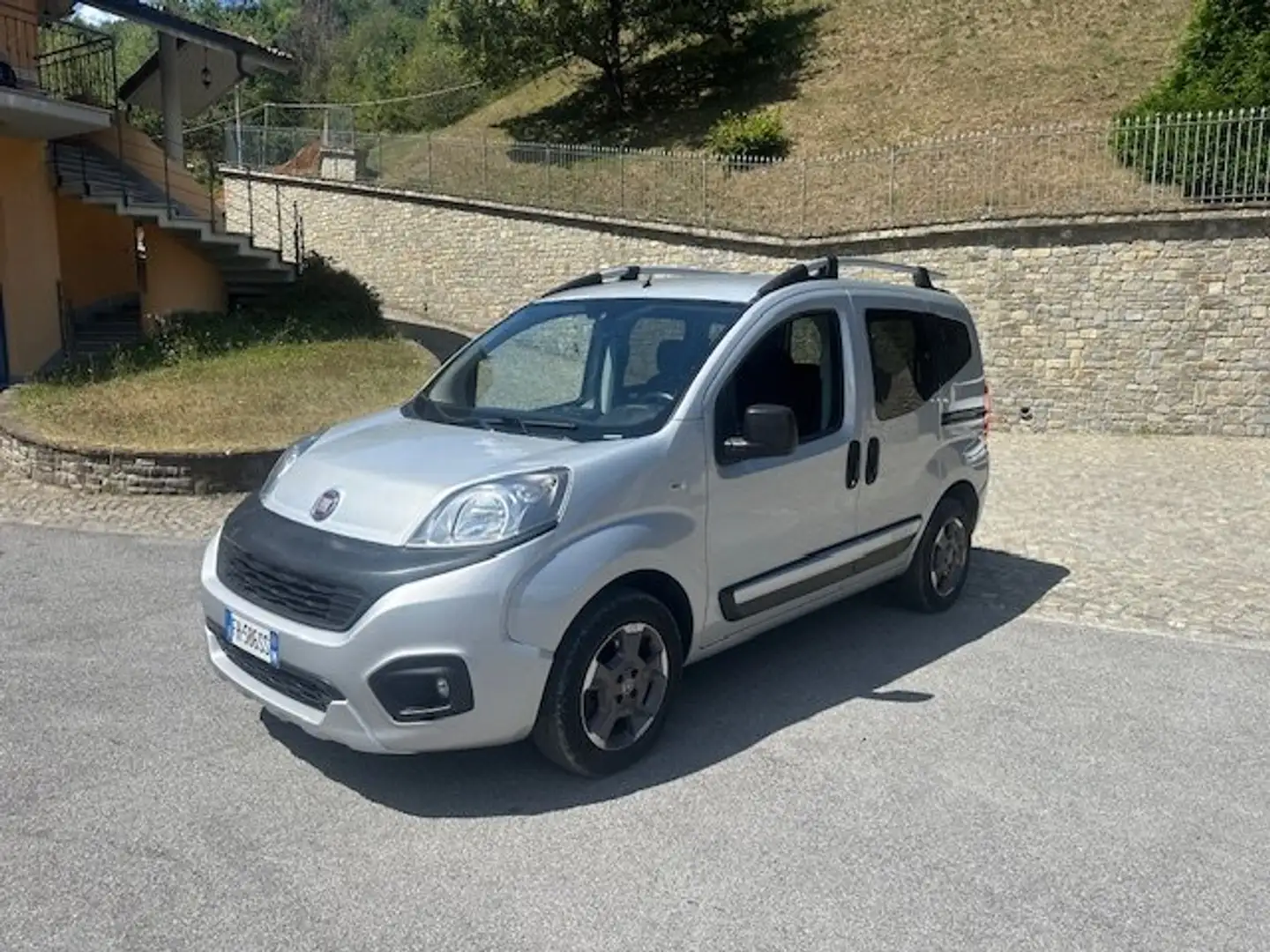 Fiat Qubo Qubo 1.3mjt 16v Trekking 95cv E6 UNICOPROPRIETARIO Argento - 2