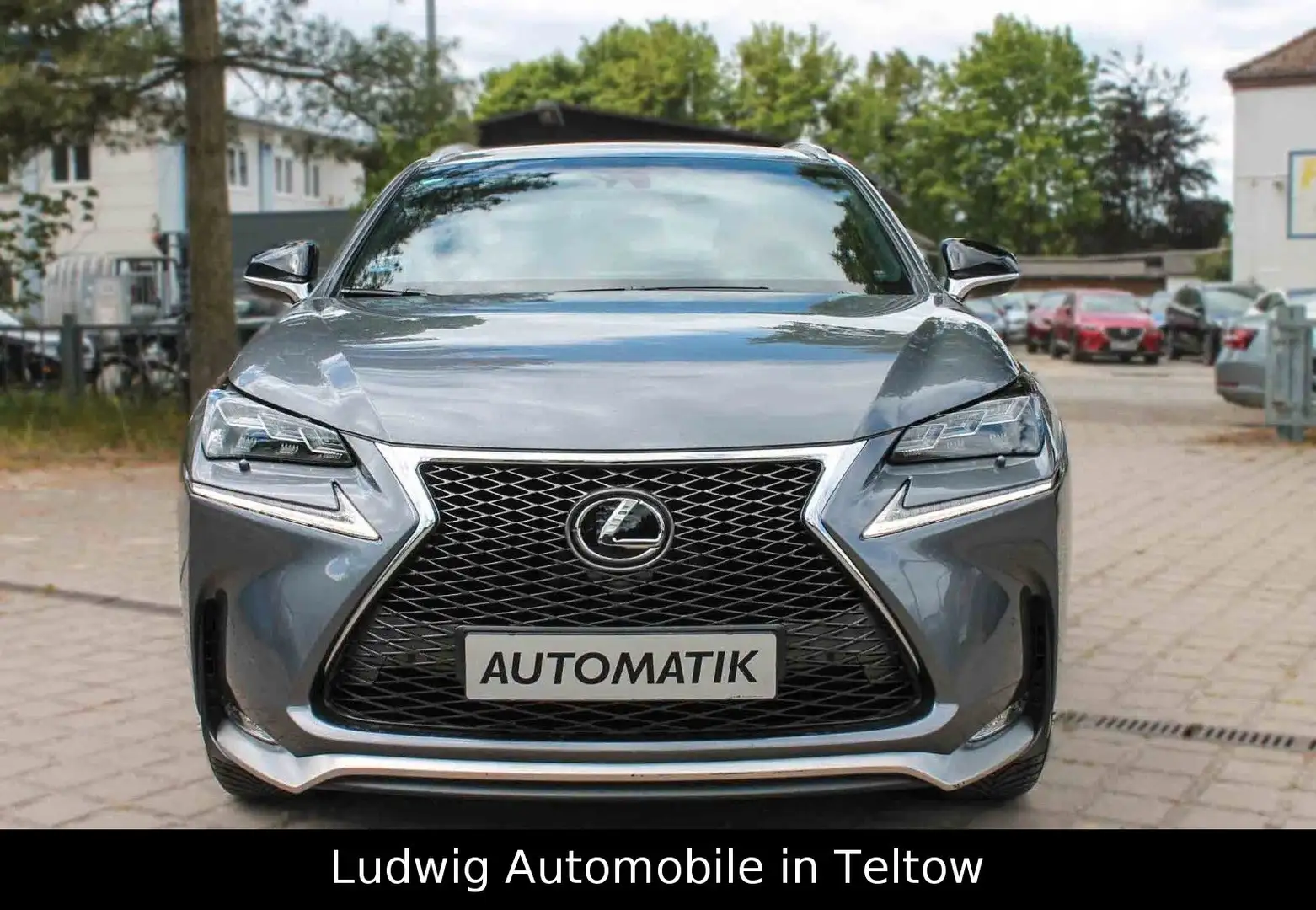 Lexus NX 200t t Sport Grijs - 2
