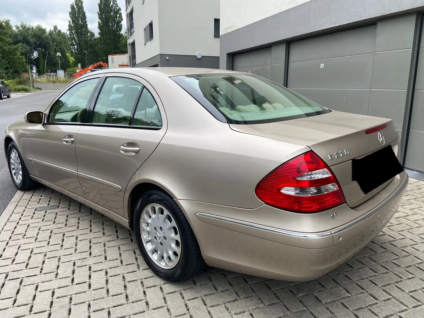 Mercedes-Benz E 220 CDI Elegance - 2