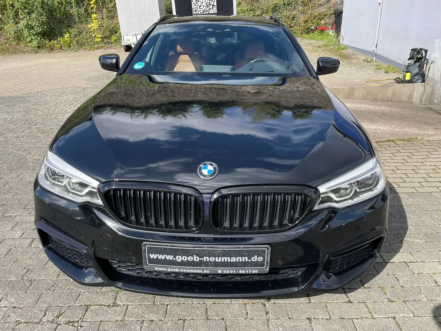 BMW 530 i Touring M Sport Sport Autom.,HUD,Leder,20" Schwarz - 2