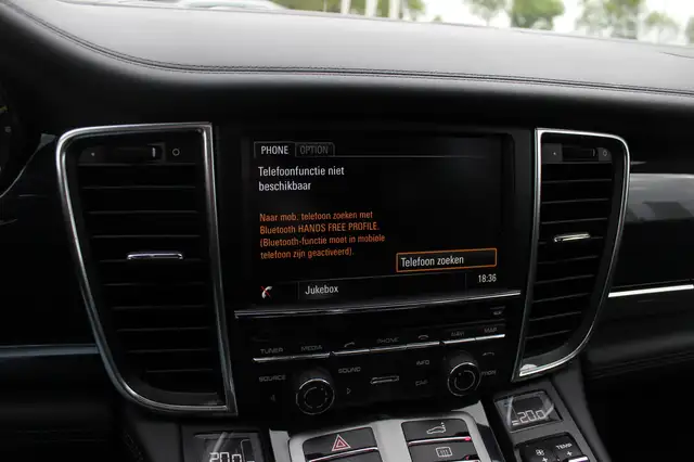 Porsche Panamera view 22
