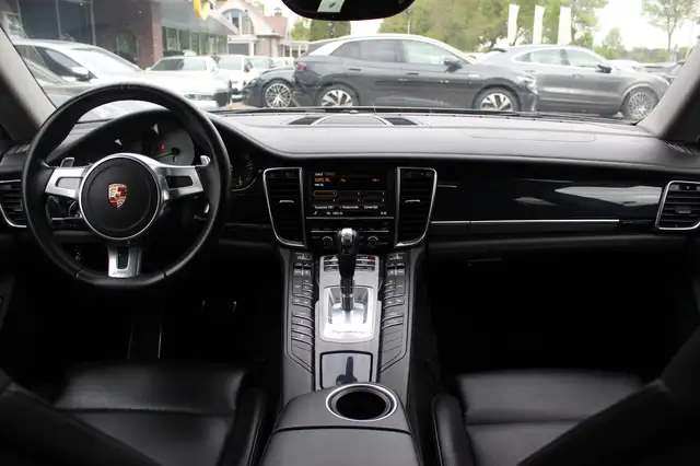 Porsche Panamera view 2