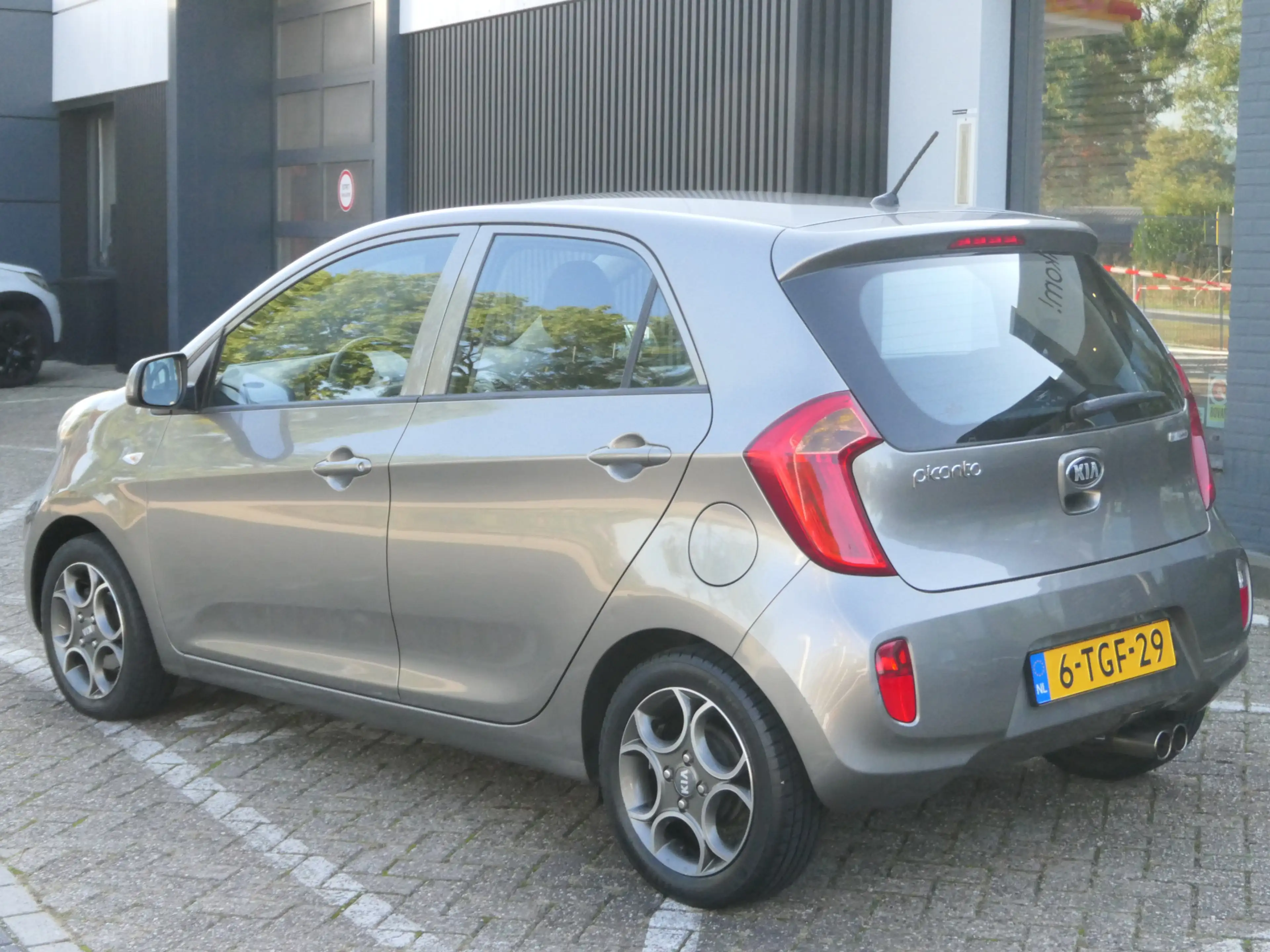 Kia Picanto 1.0 CVVT ISG Comfort Pack | Airco — photo 7